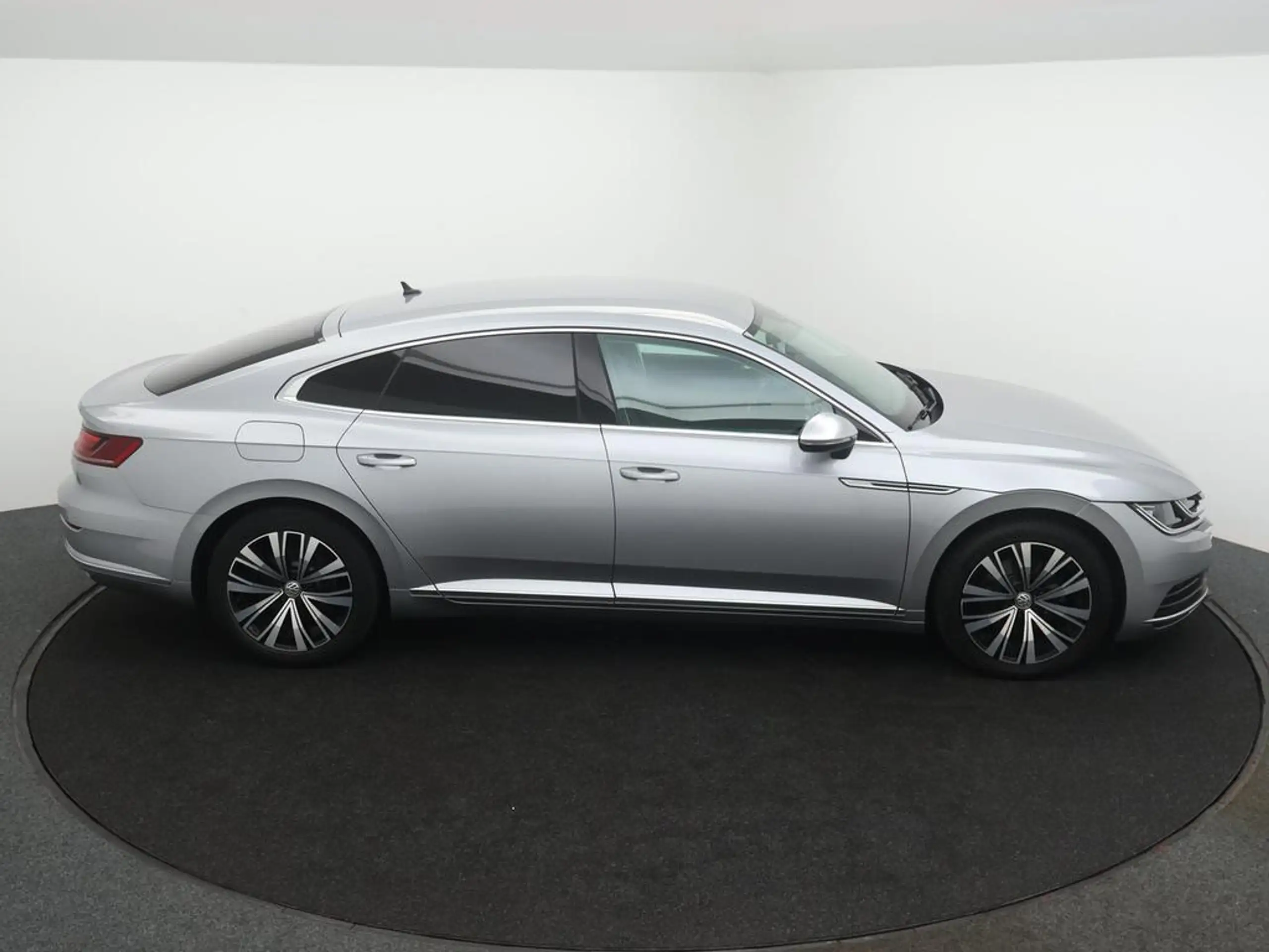 Volkswagen - Arteon