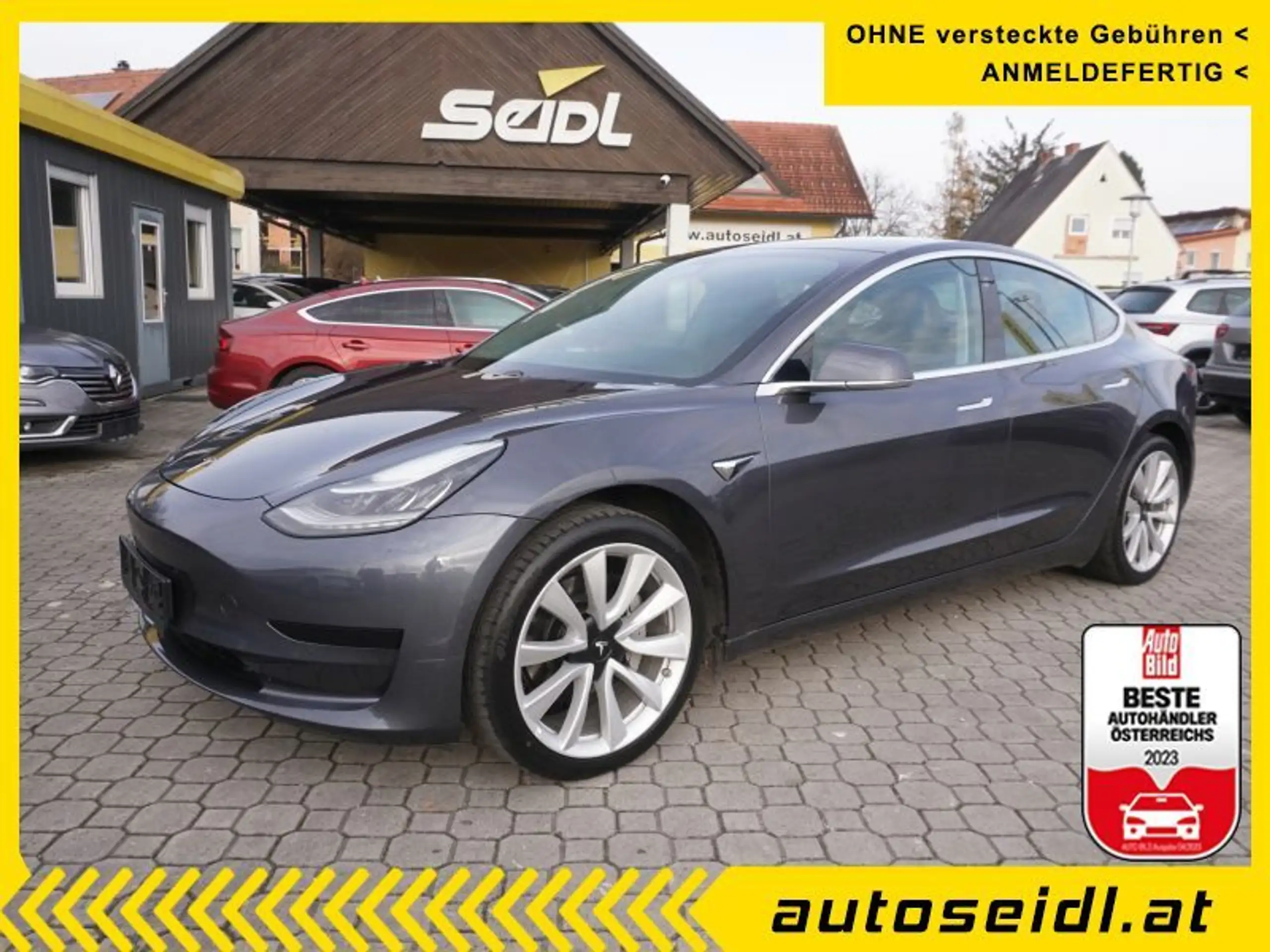 Tesla - Model 3