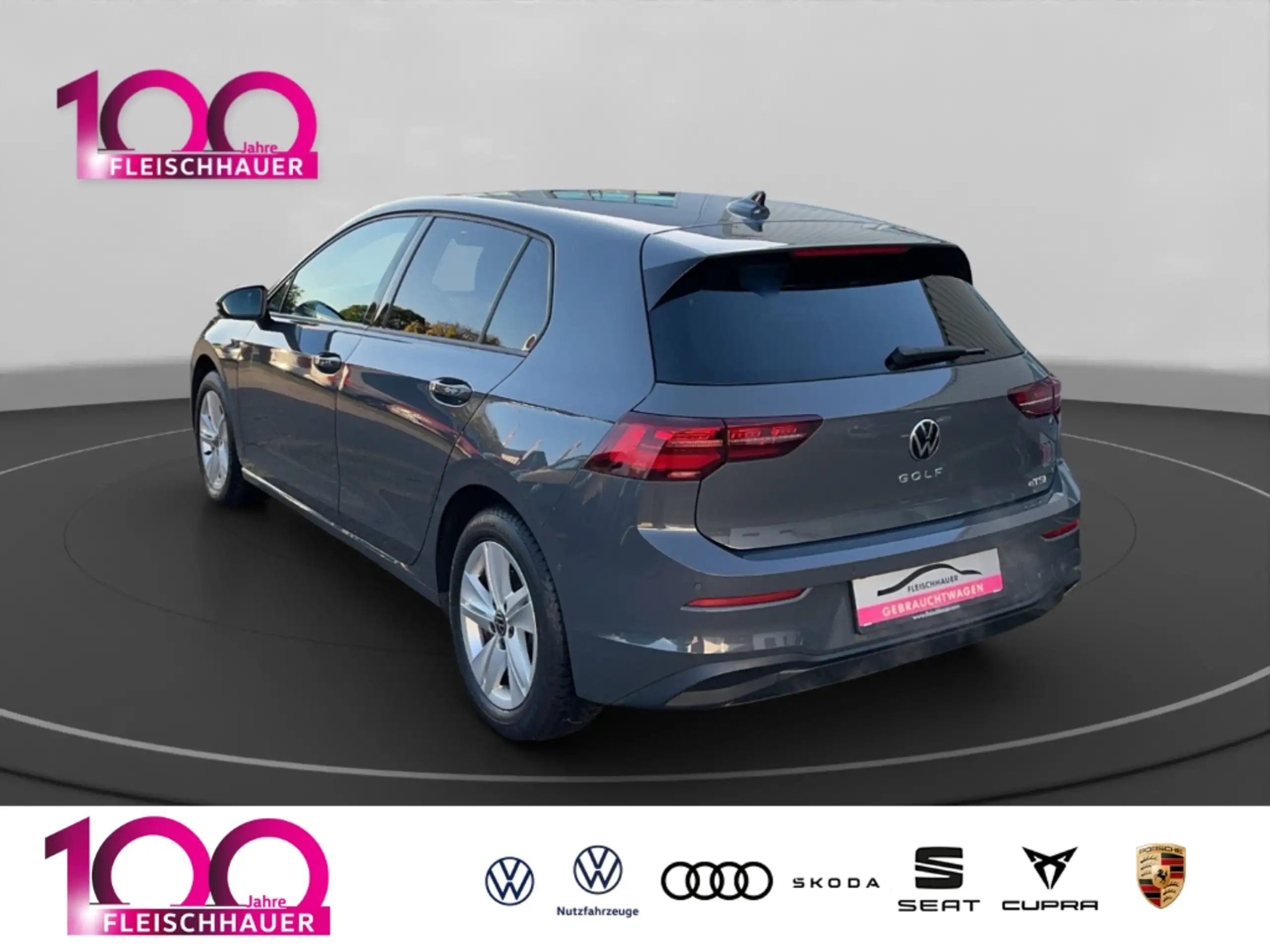 Volkswagen - Golf