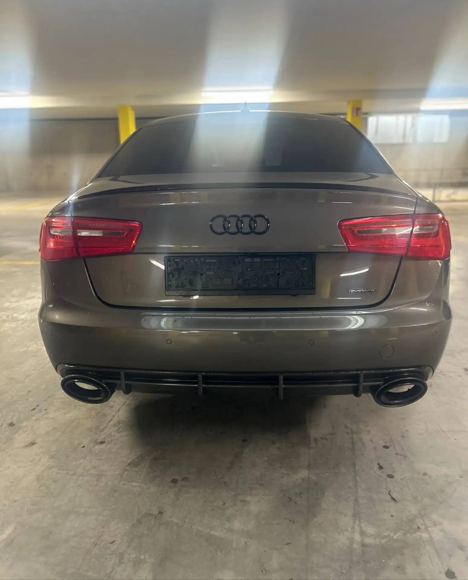 Audi - A6