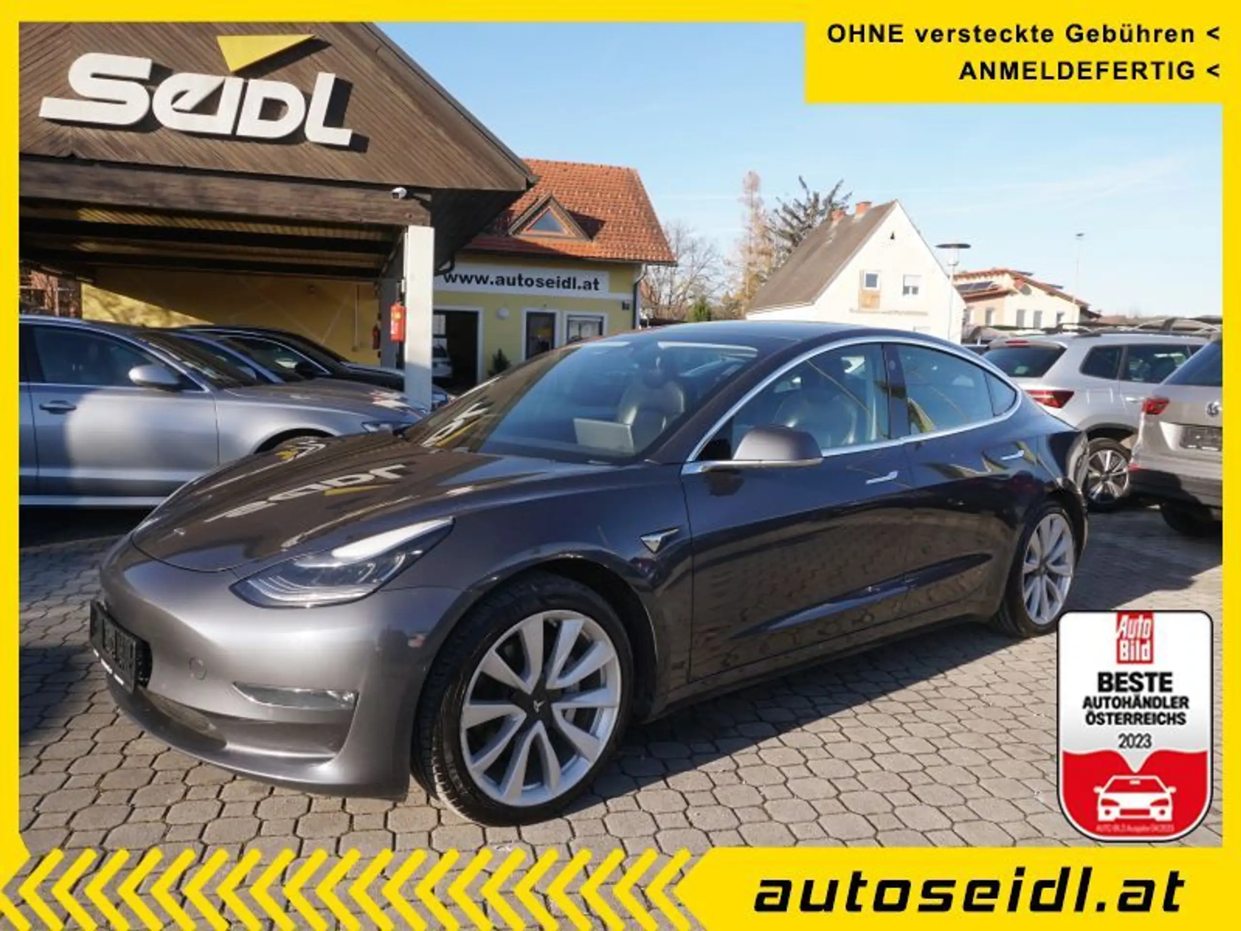 Tesla - Model 3