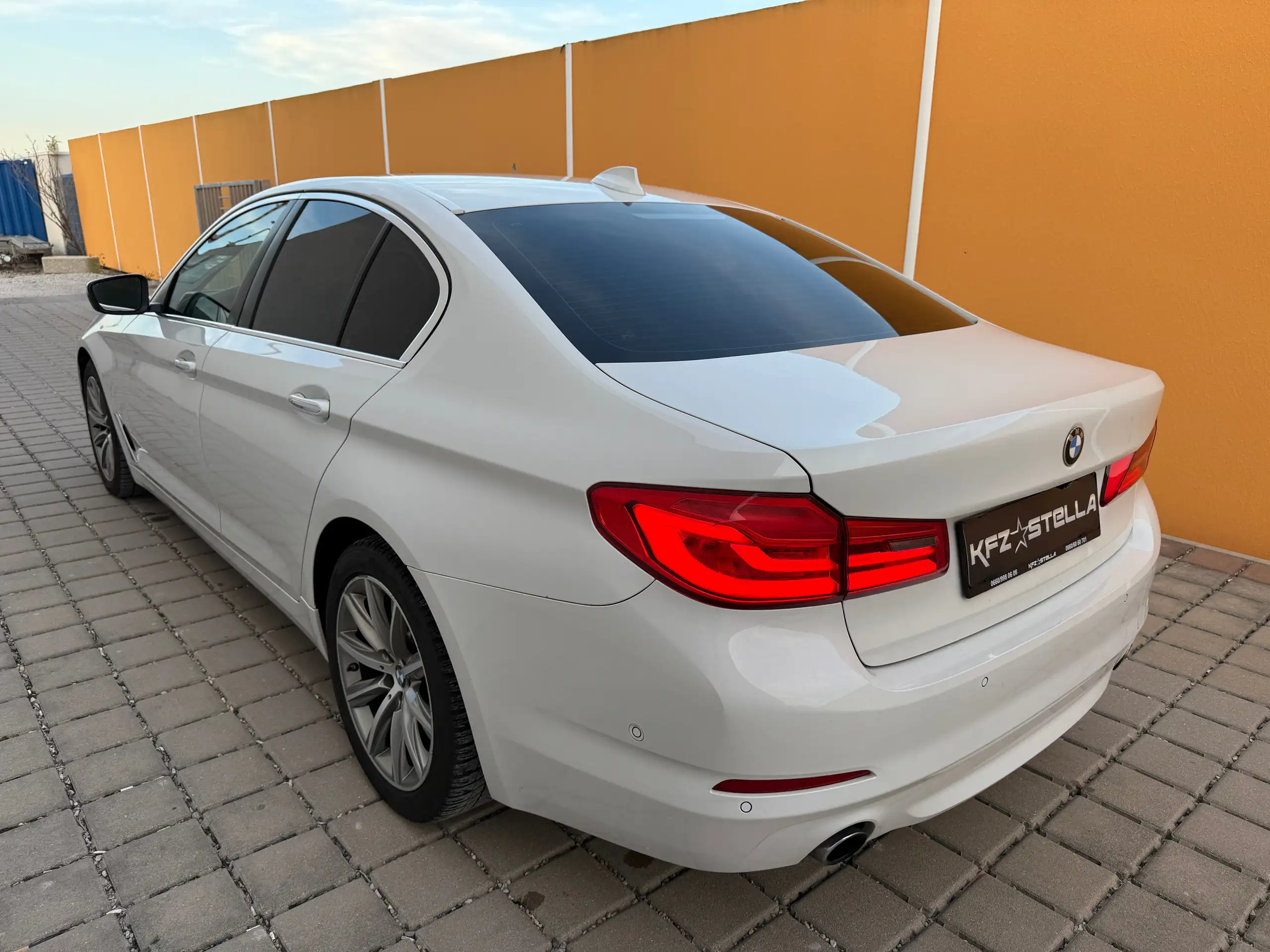 BMW - 520