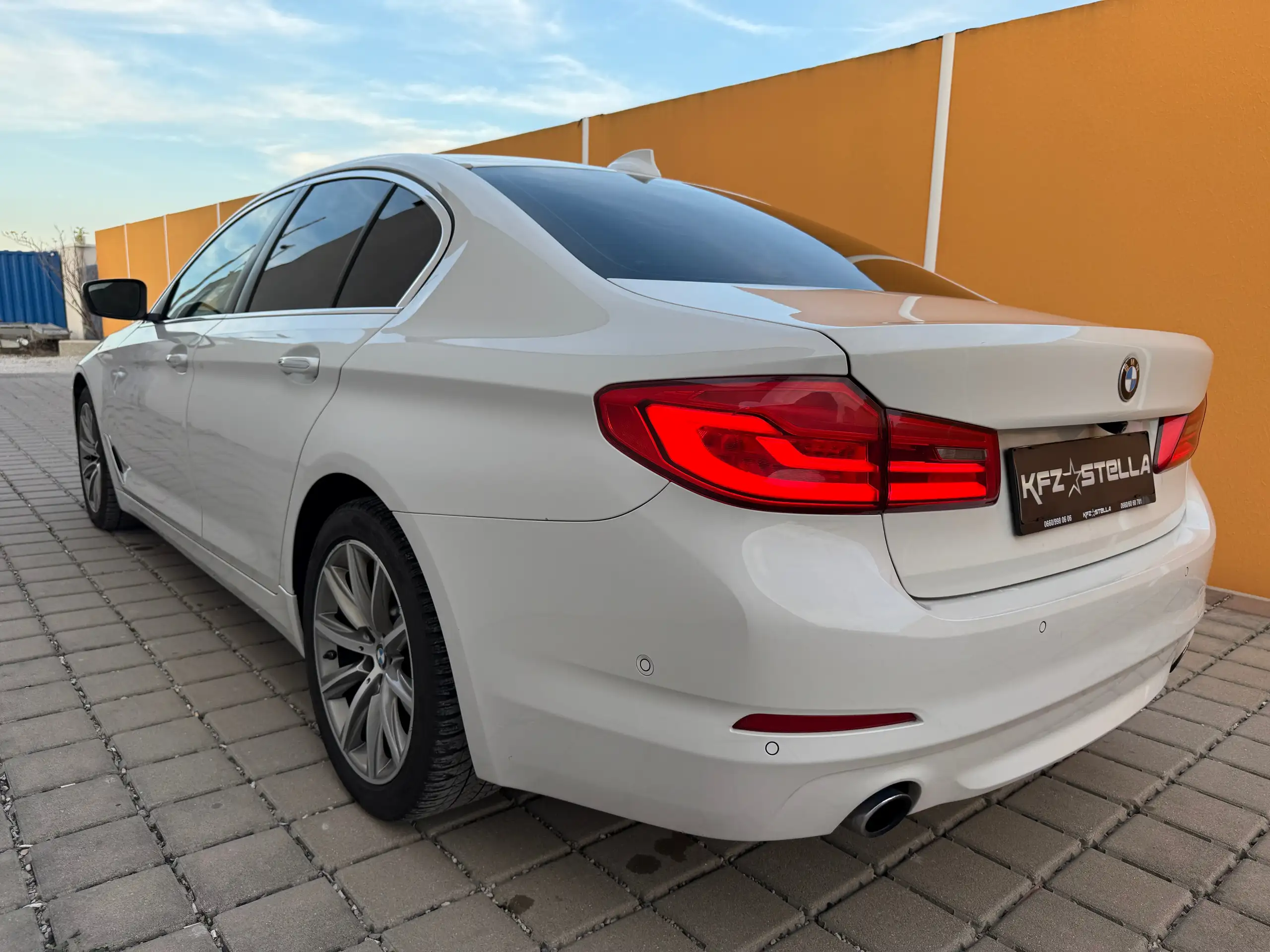 BMW - 520