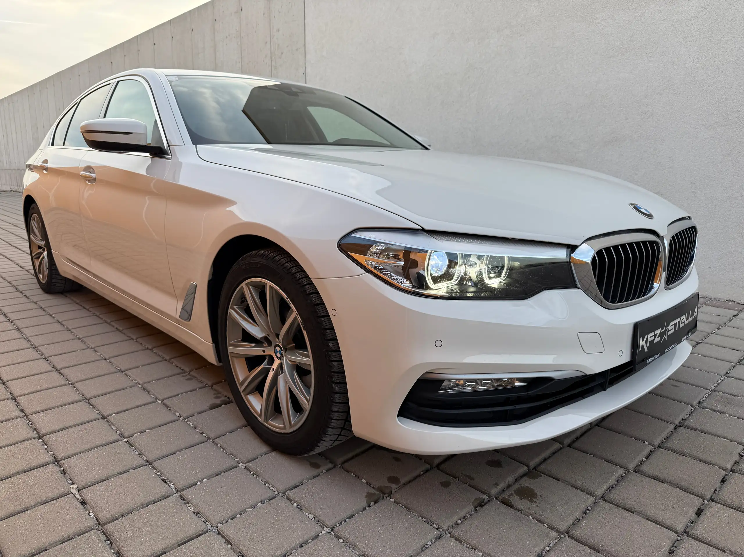 BMW - 520