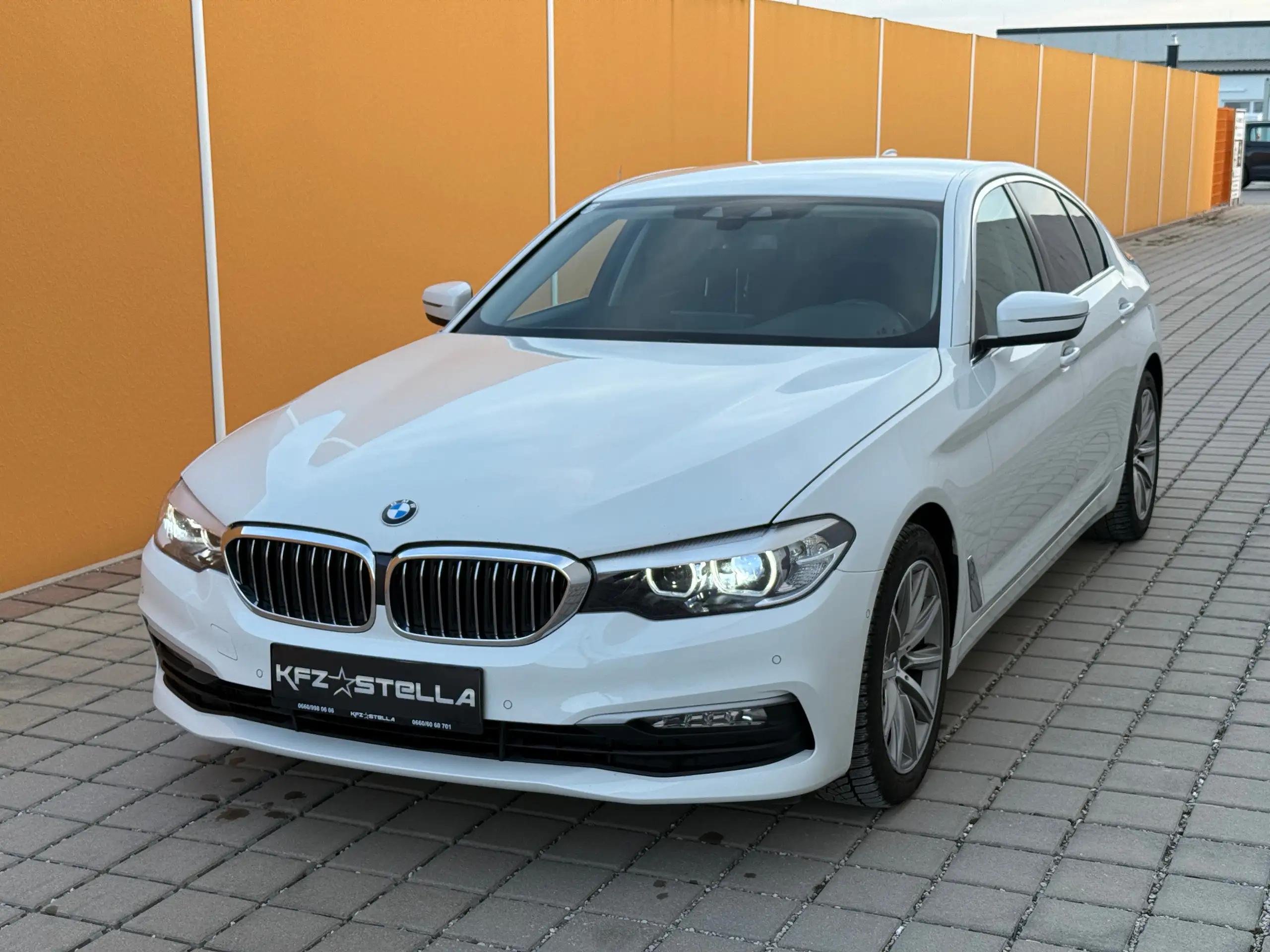 BMW - 520