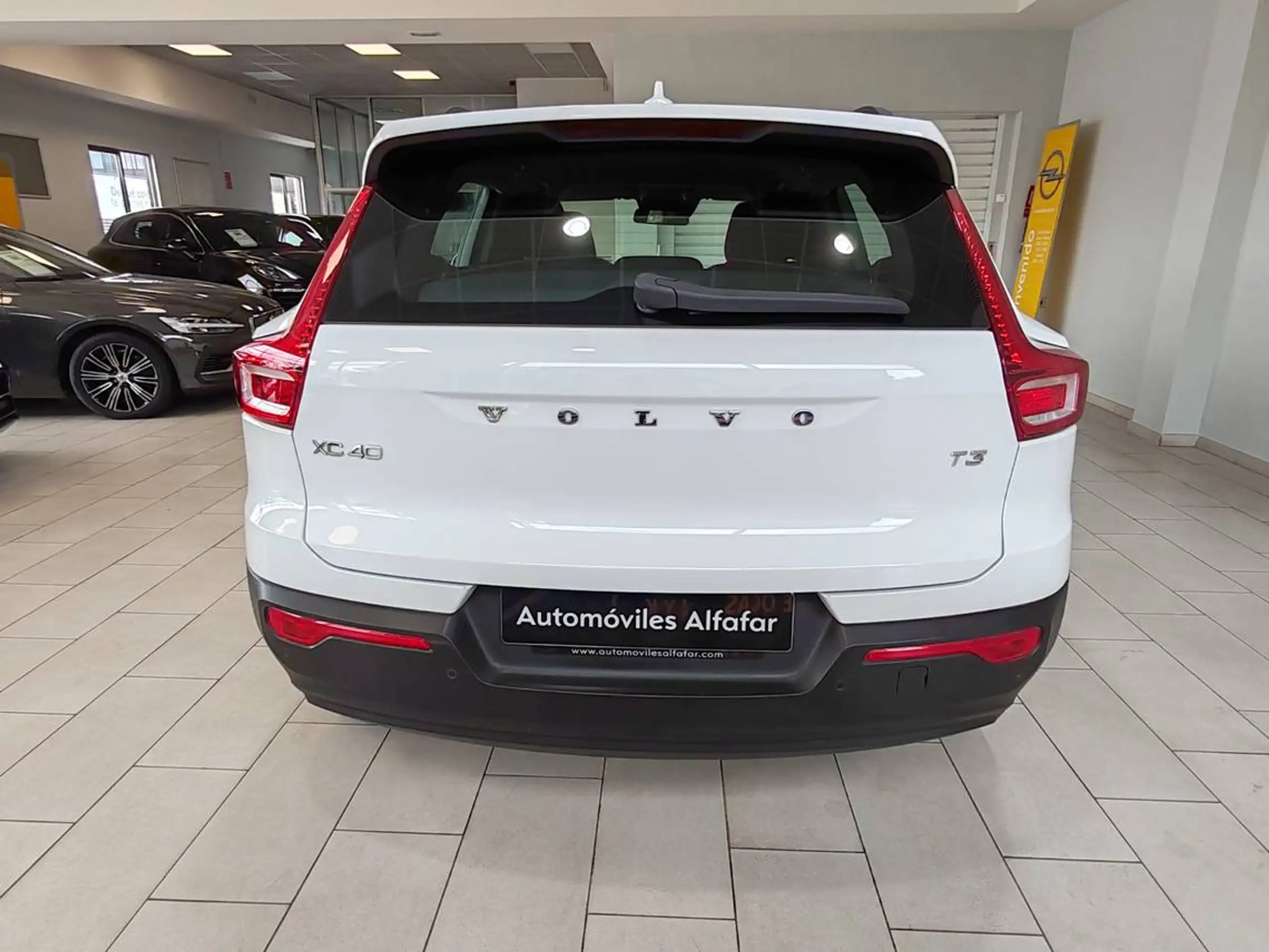 Volvo - XC40