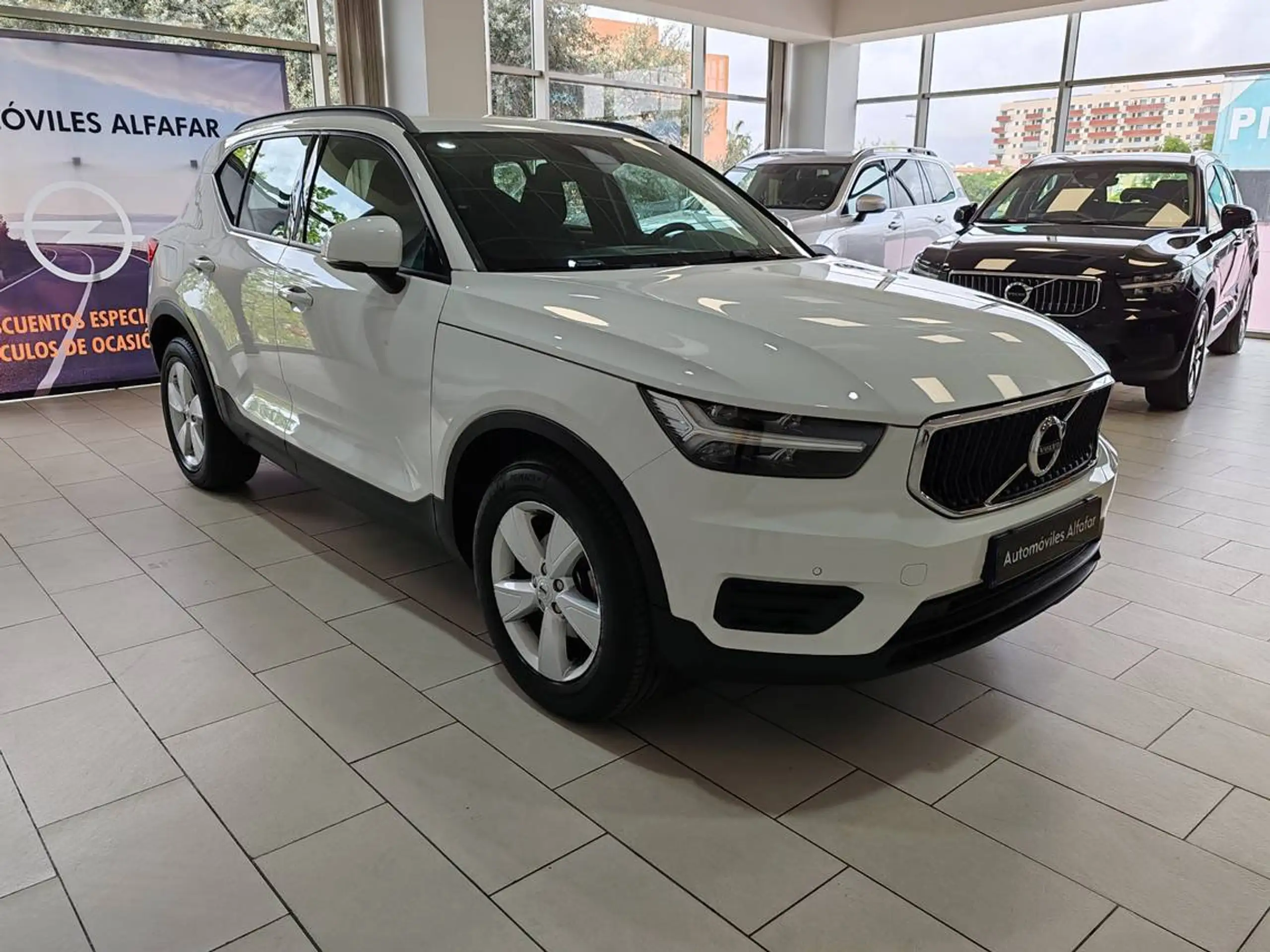 Volvo - XC40