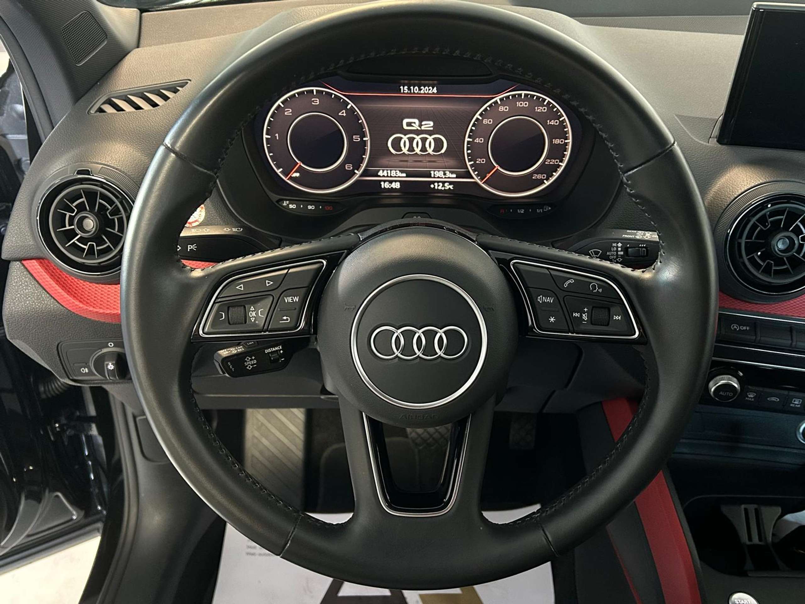 Audi - Q2