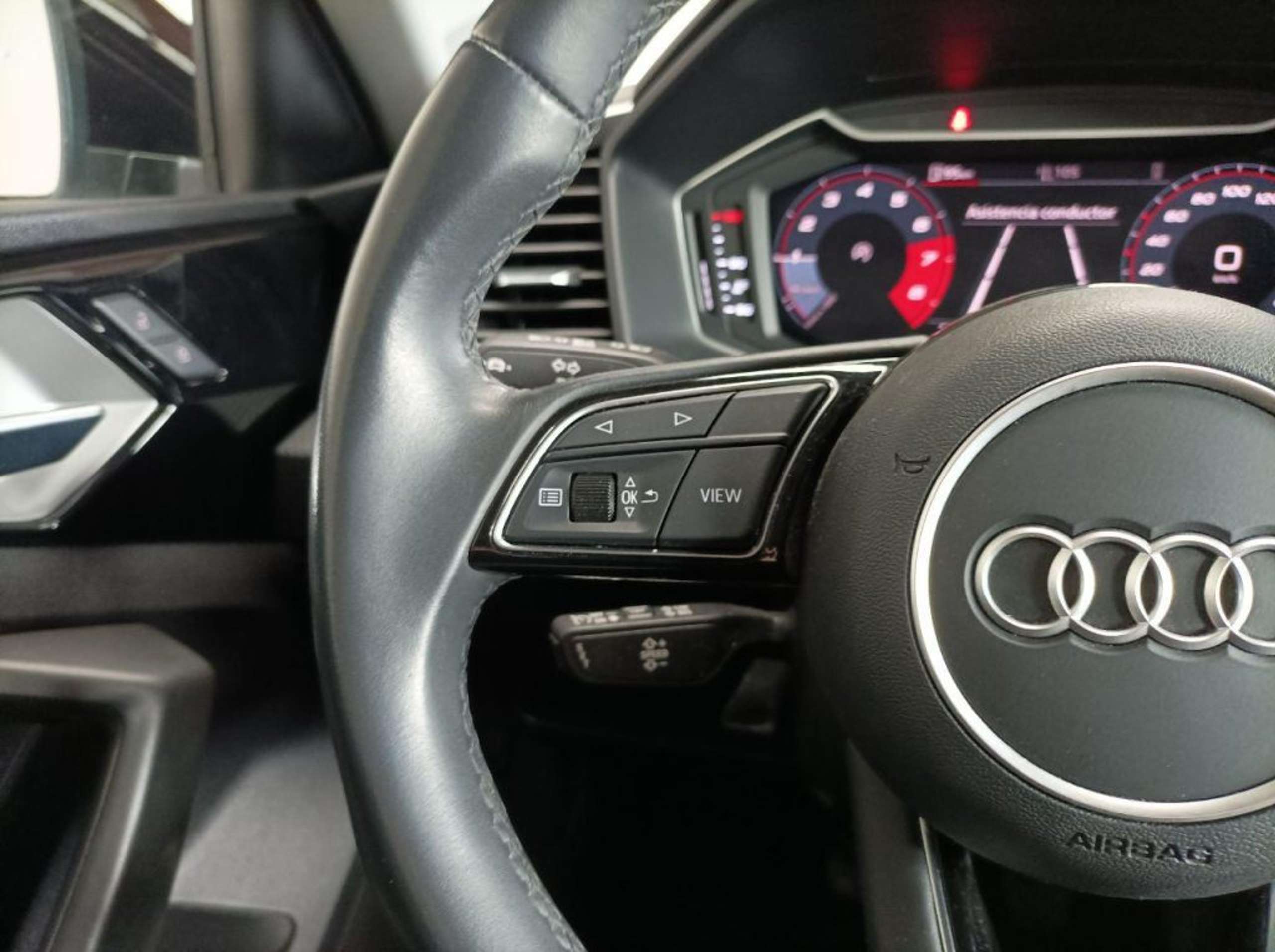 Audi - A1