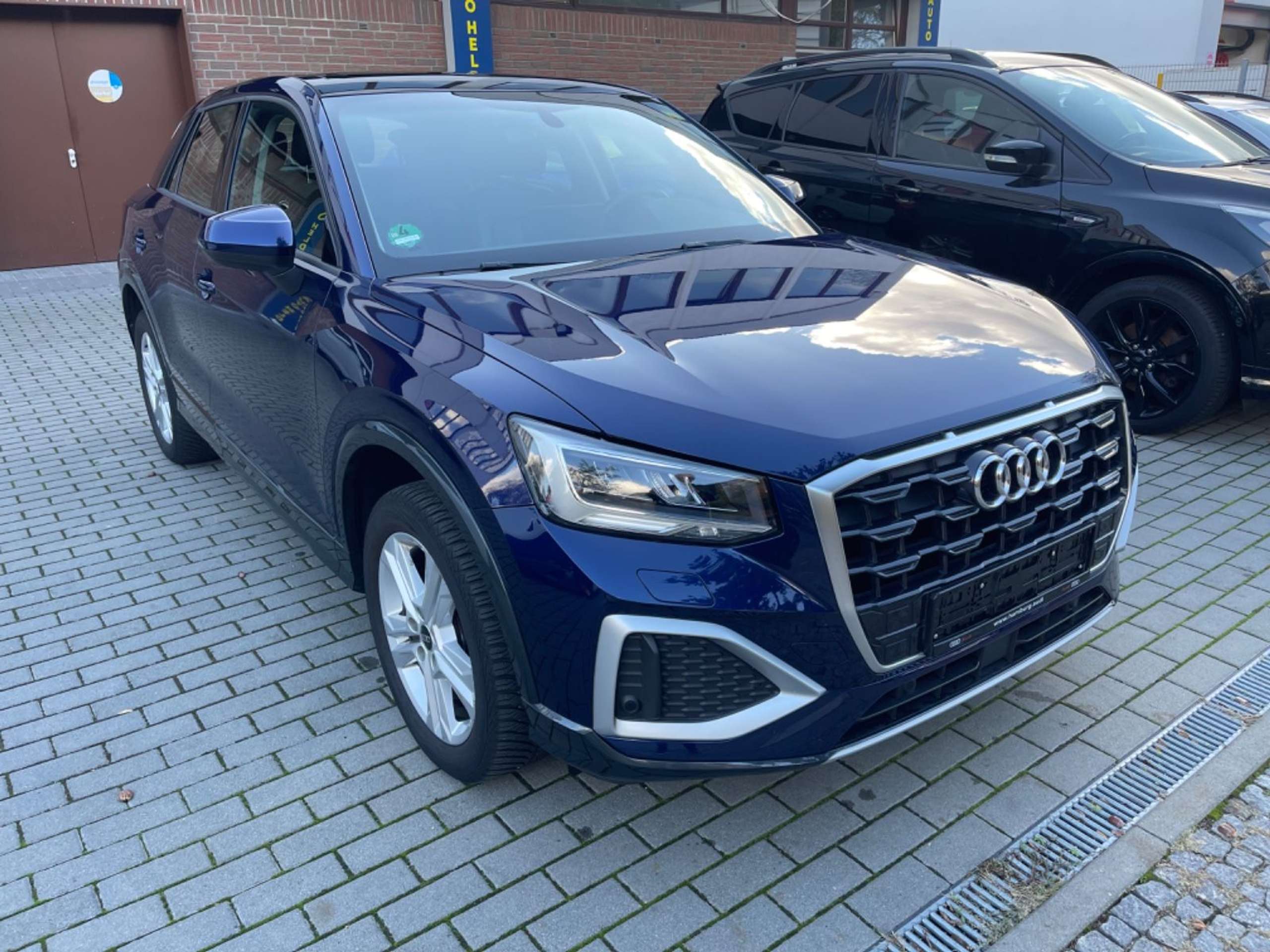 Audi - Q2