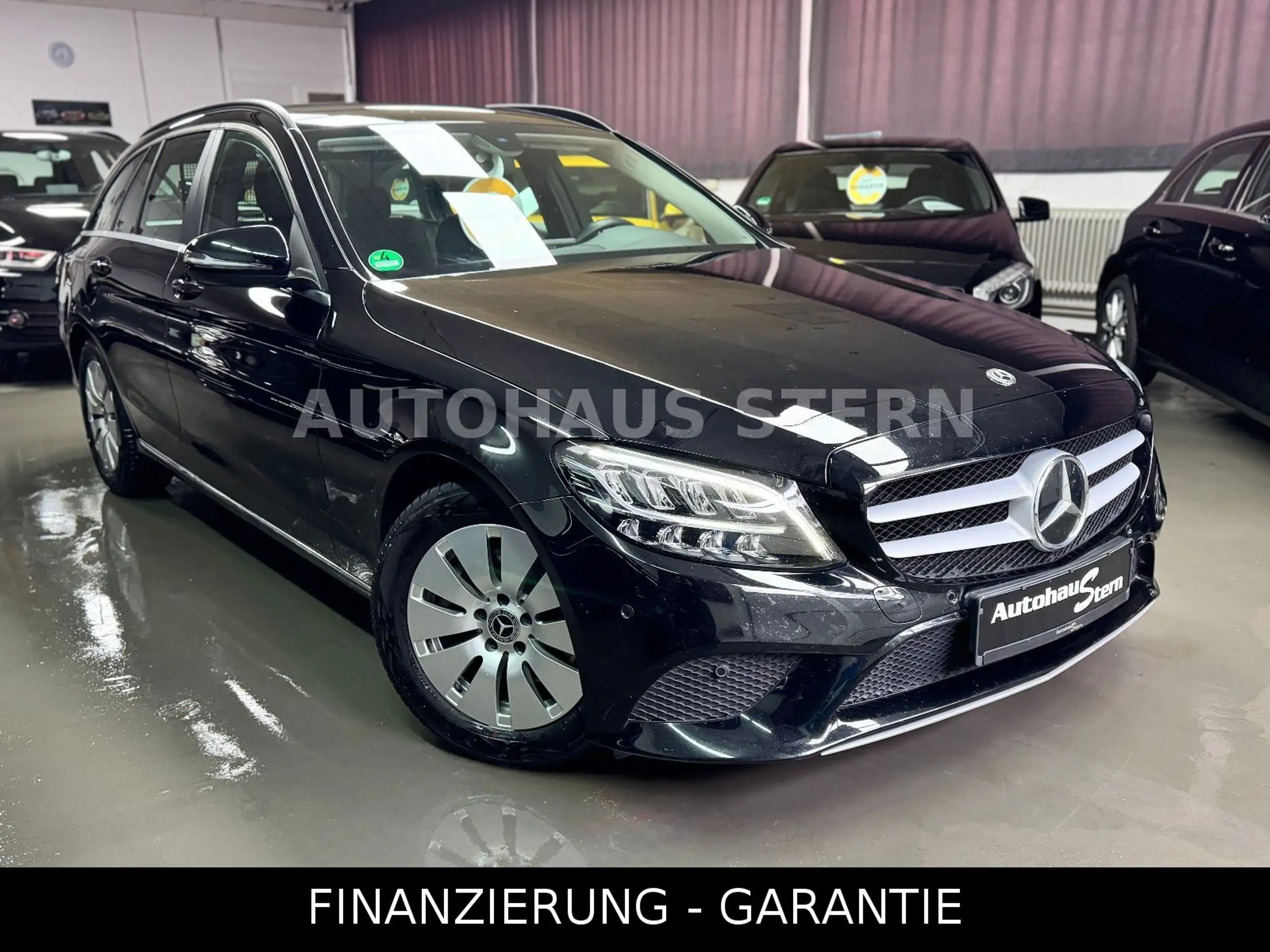 Mercedes-Benz - C 220