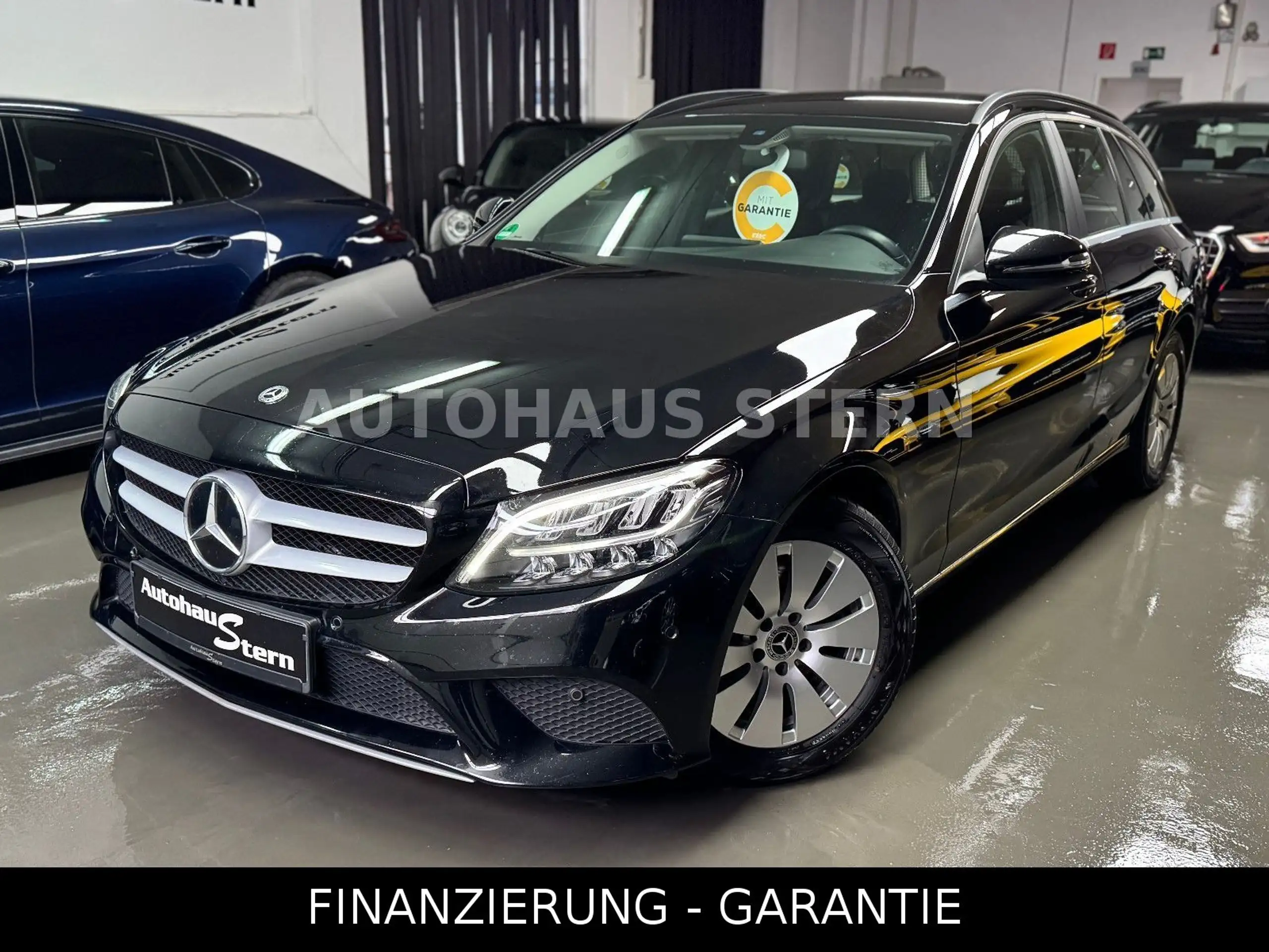 Mercedes-Benz - C 220