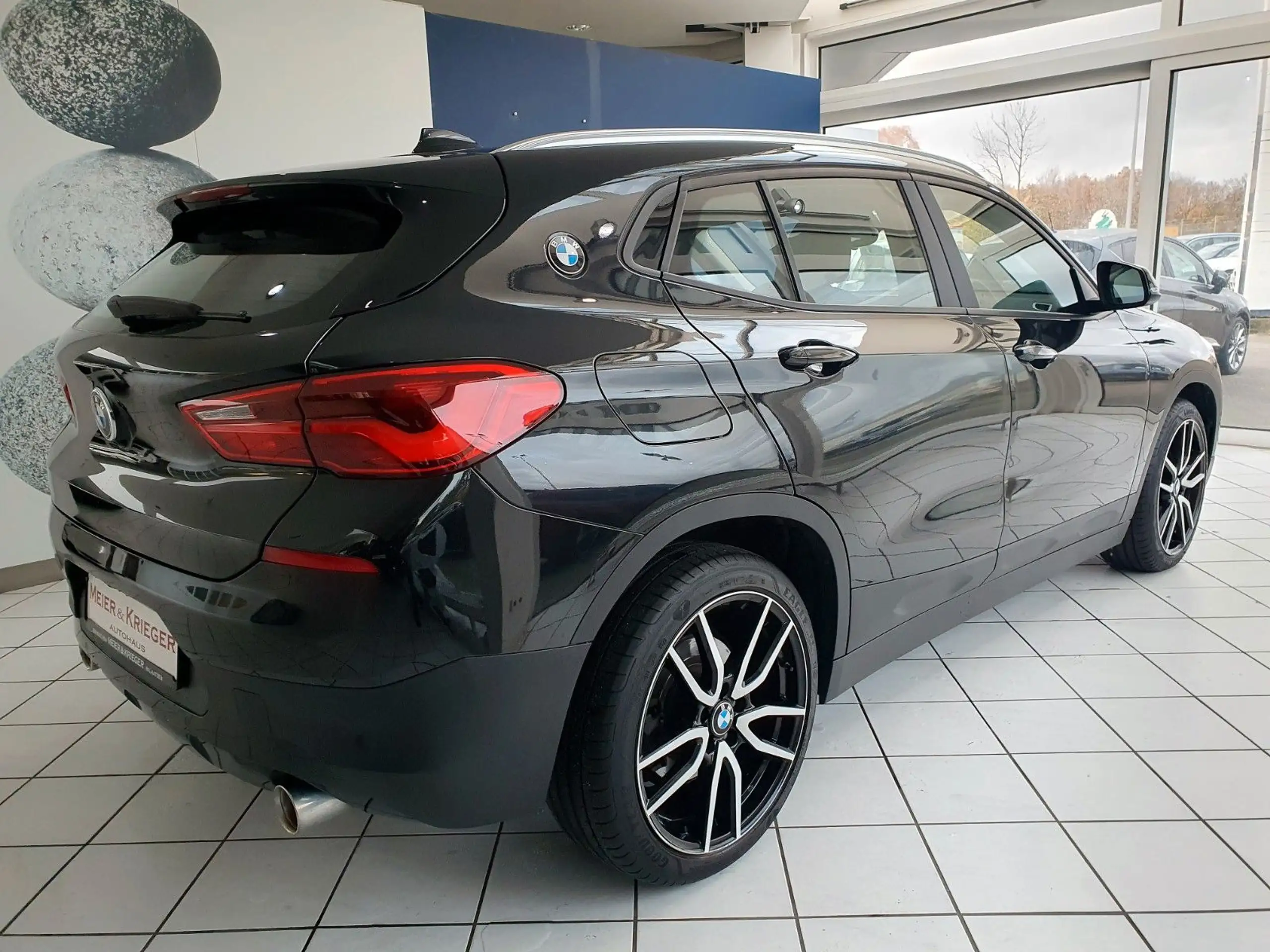 BMW - X2