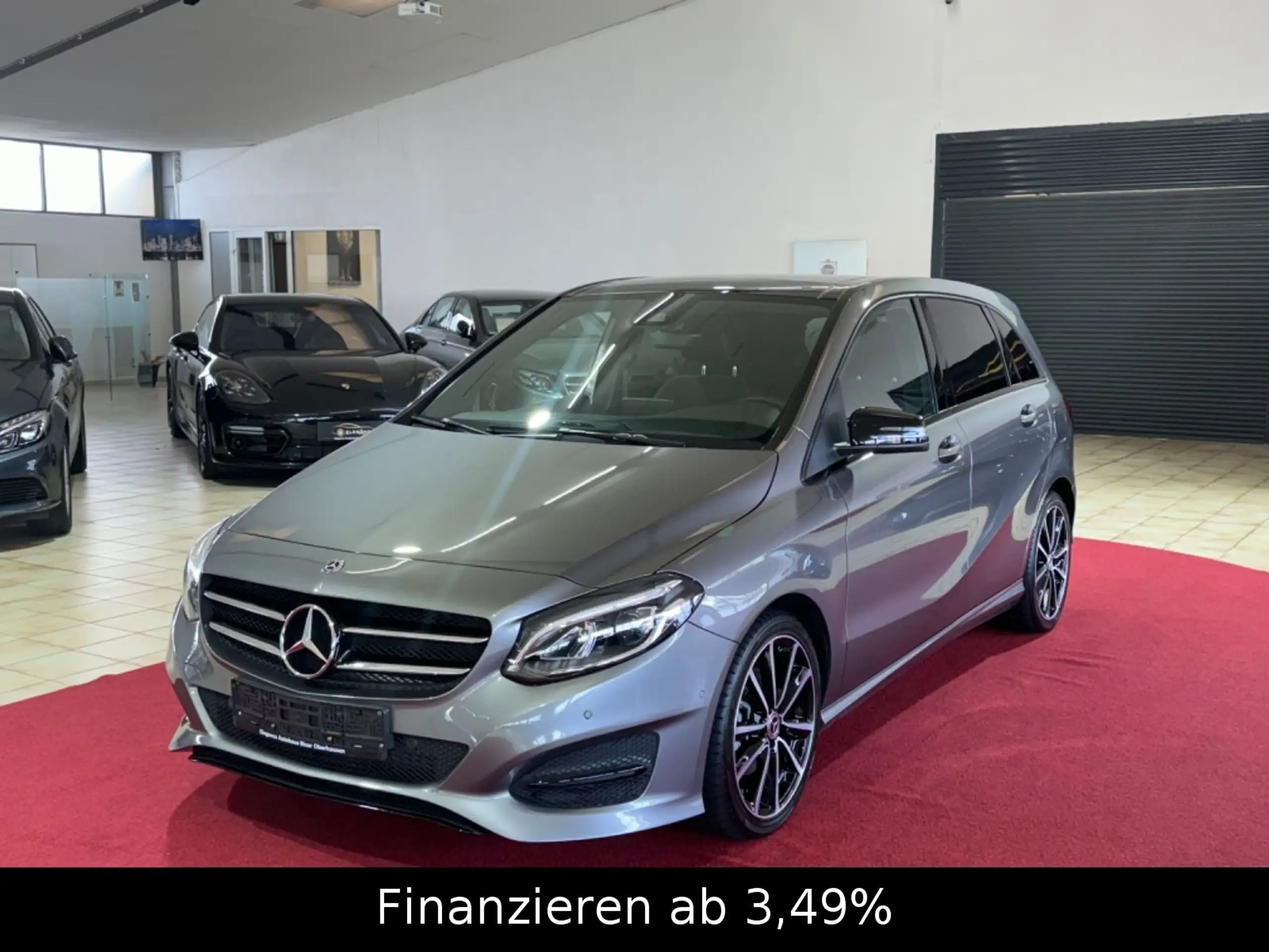 Mercedes-Benz - B 200