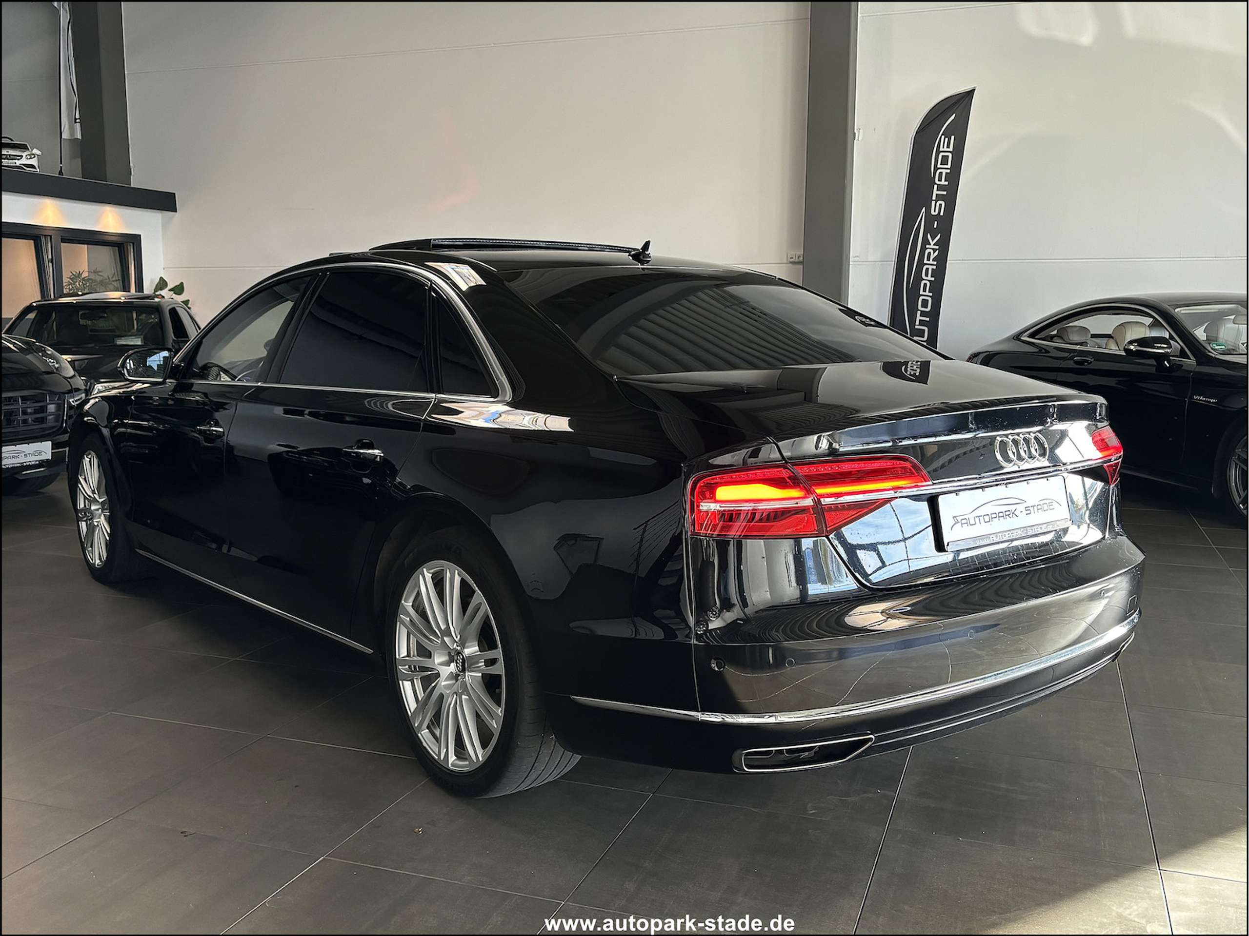 Audi - A8