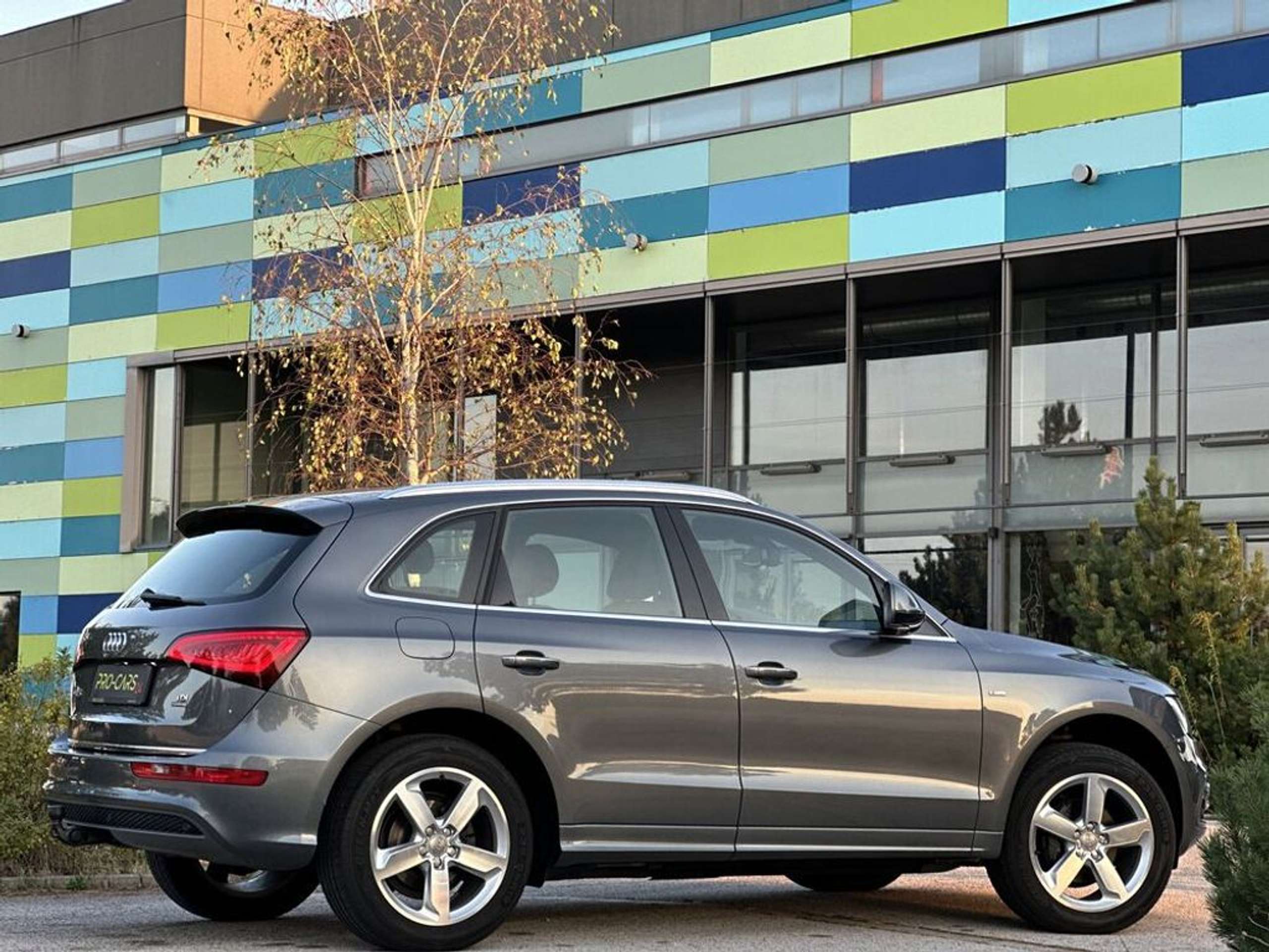 Audi - Q5