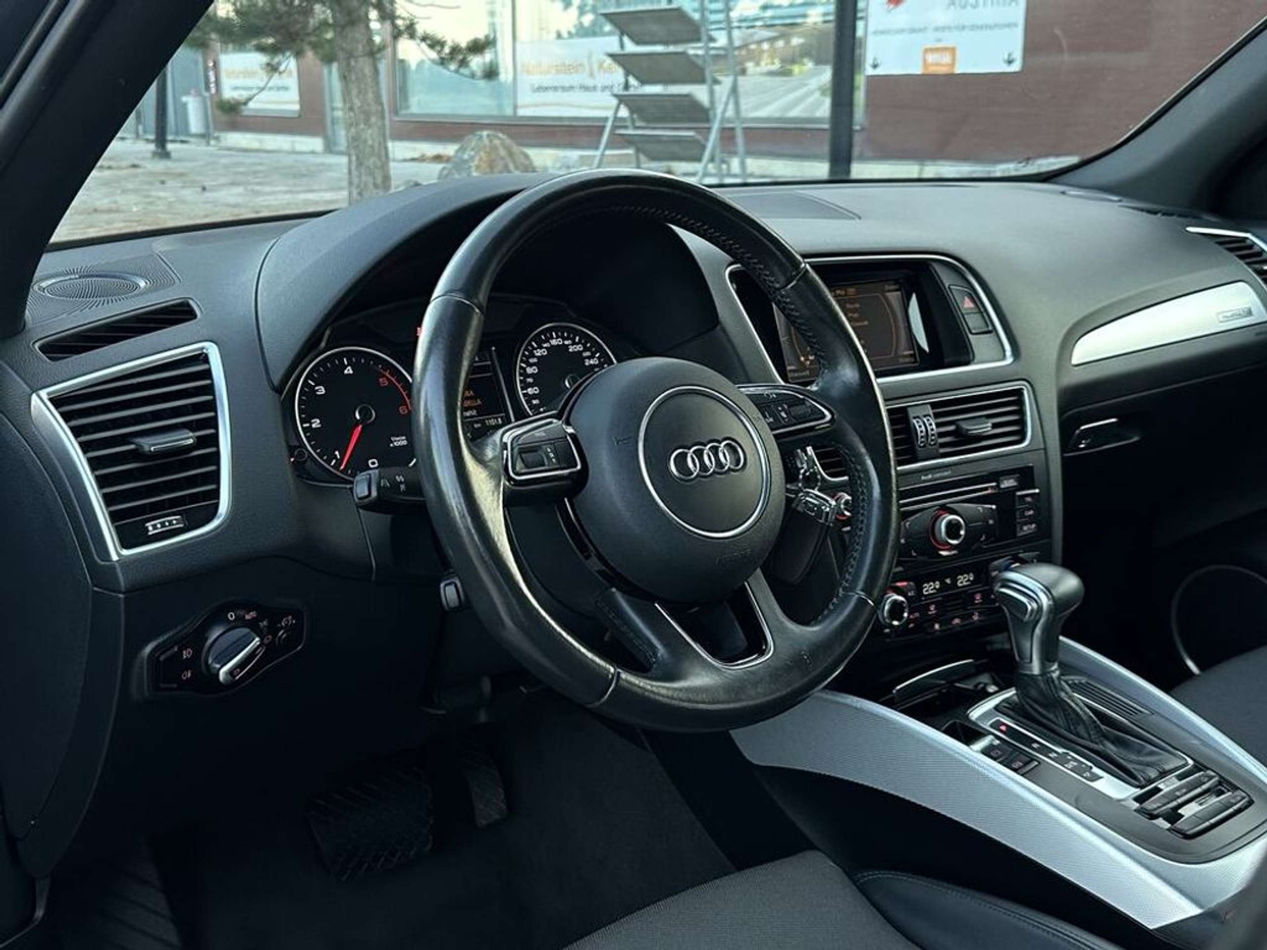 Audi - Q5