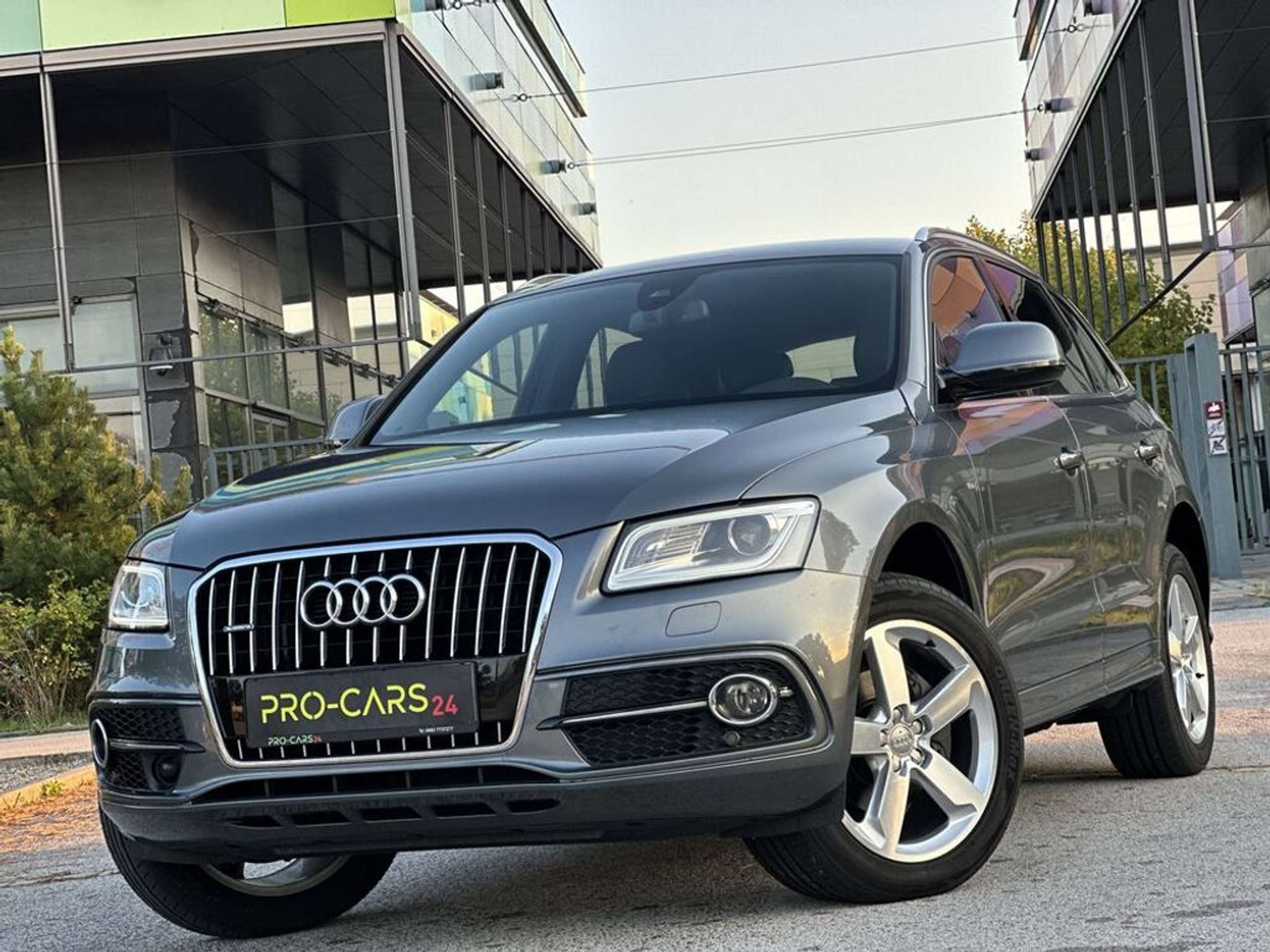 Audi - Q5