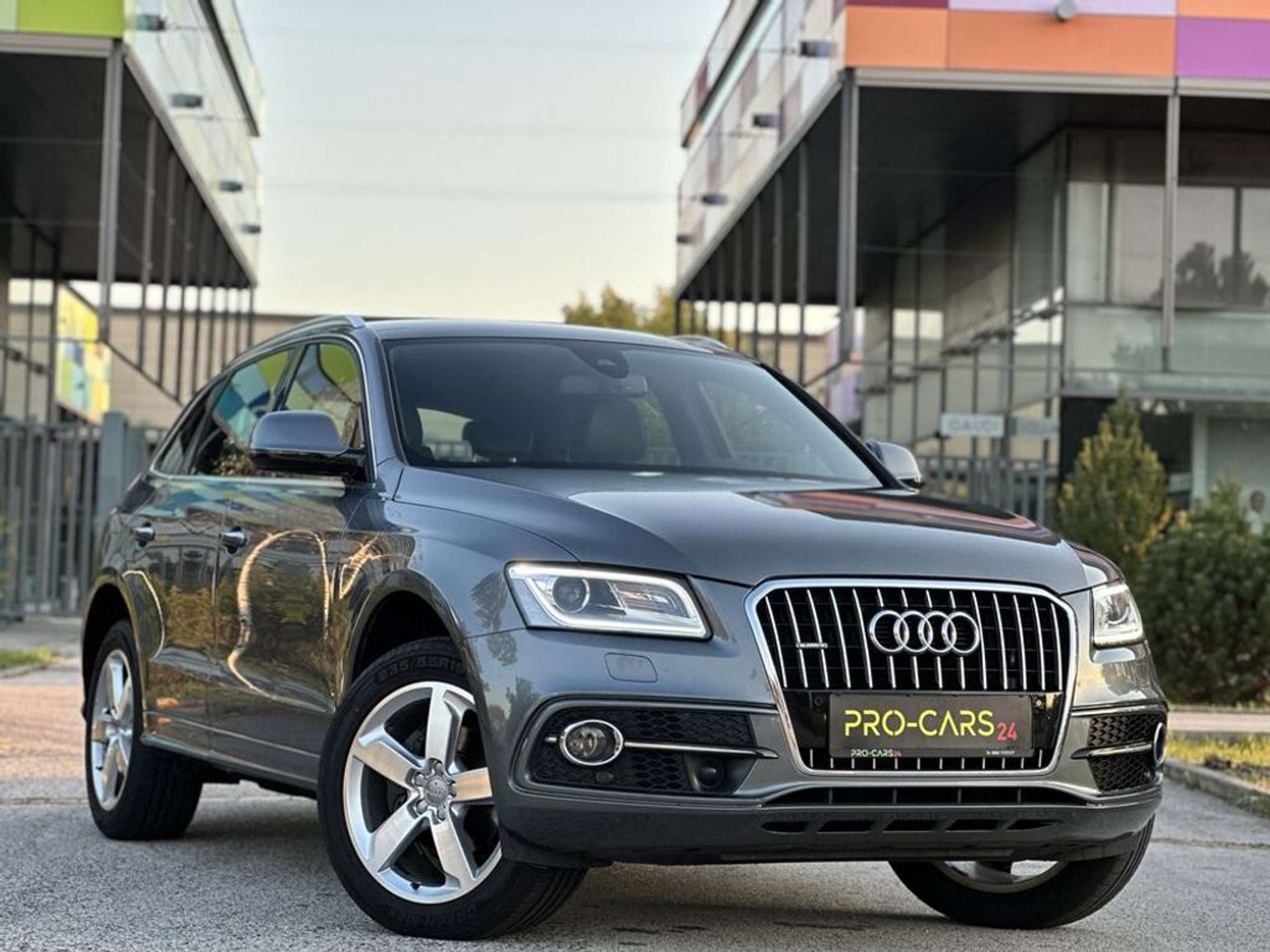 Audi - Q5