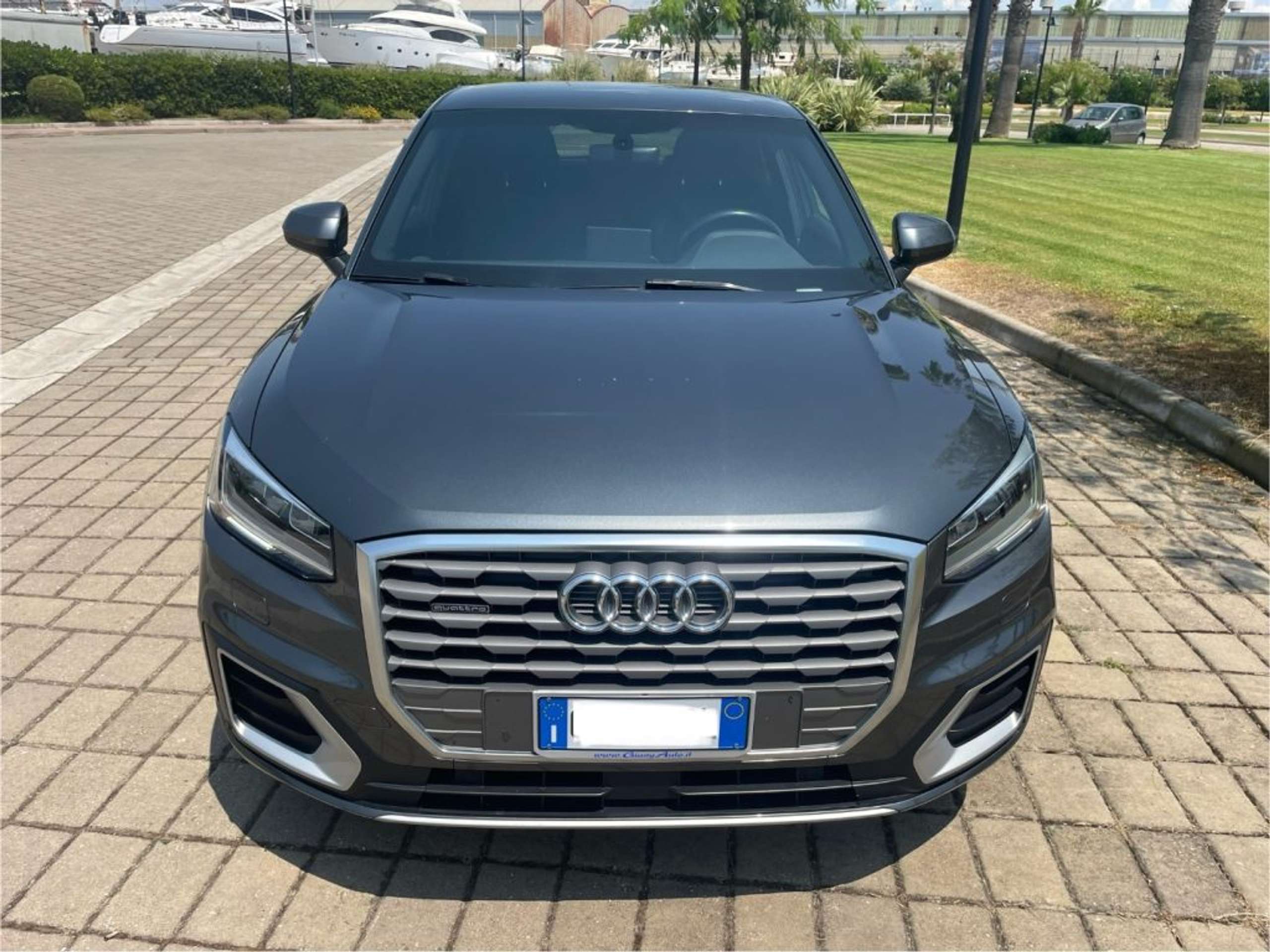 Audi - Q2