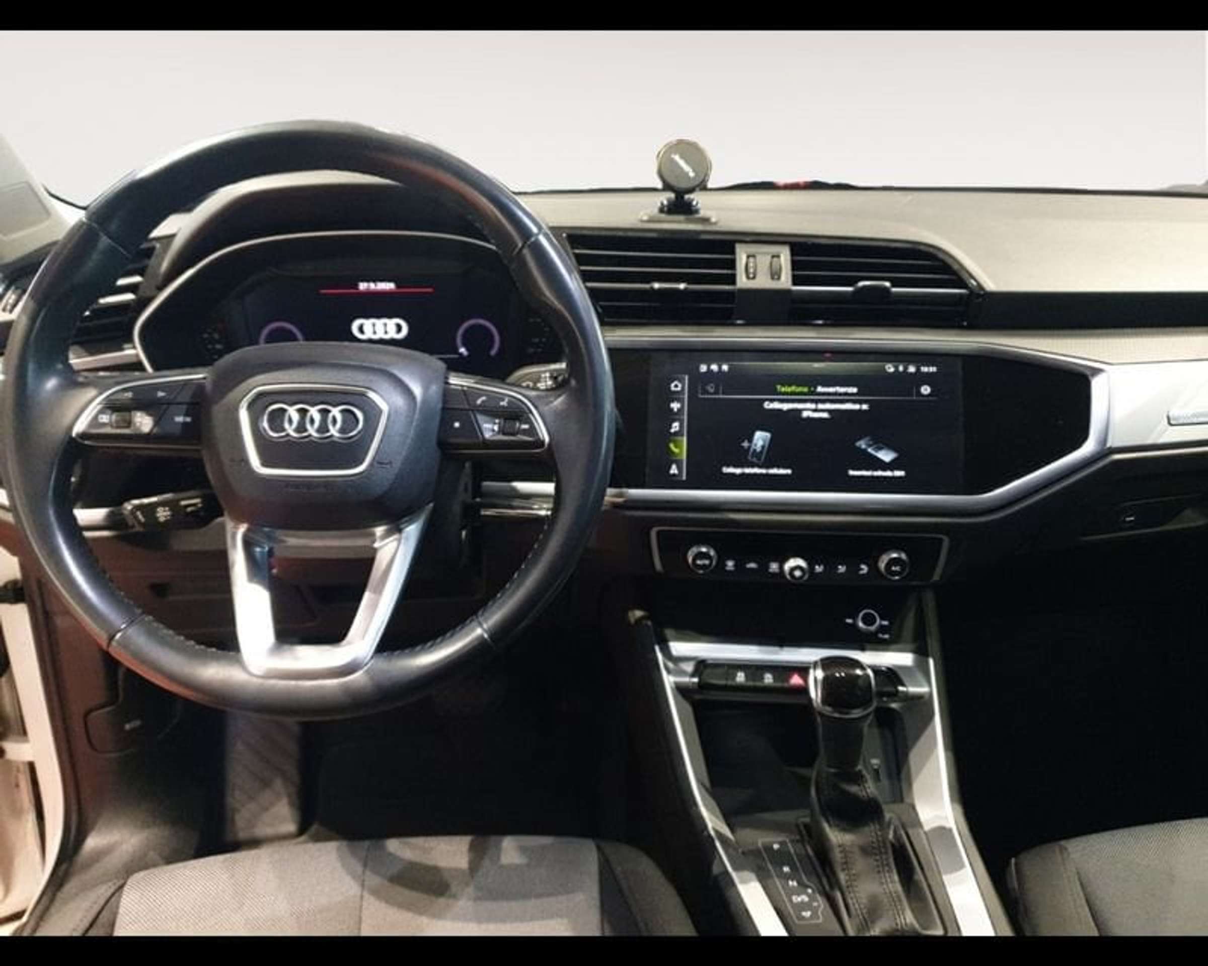 Audi - Q3