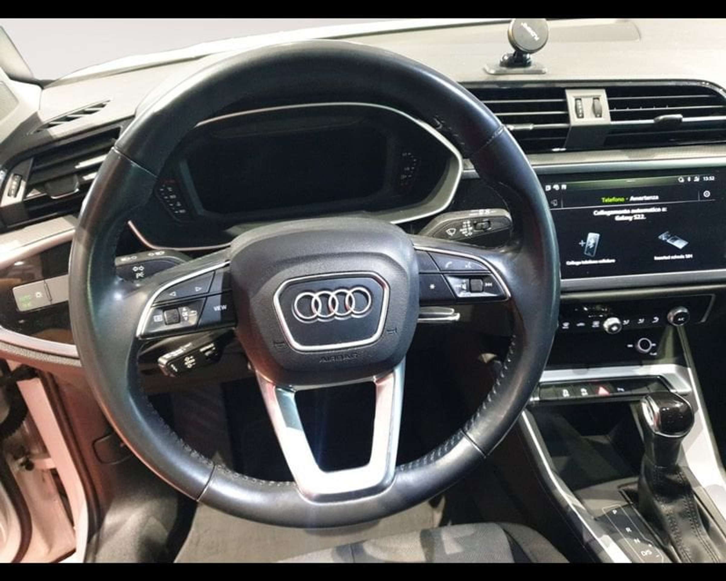 Audi - Q3