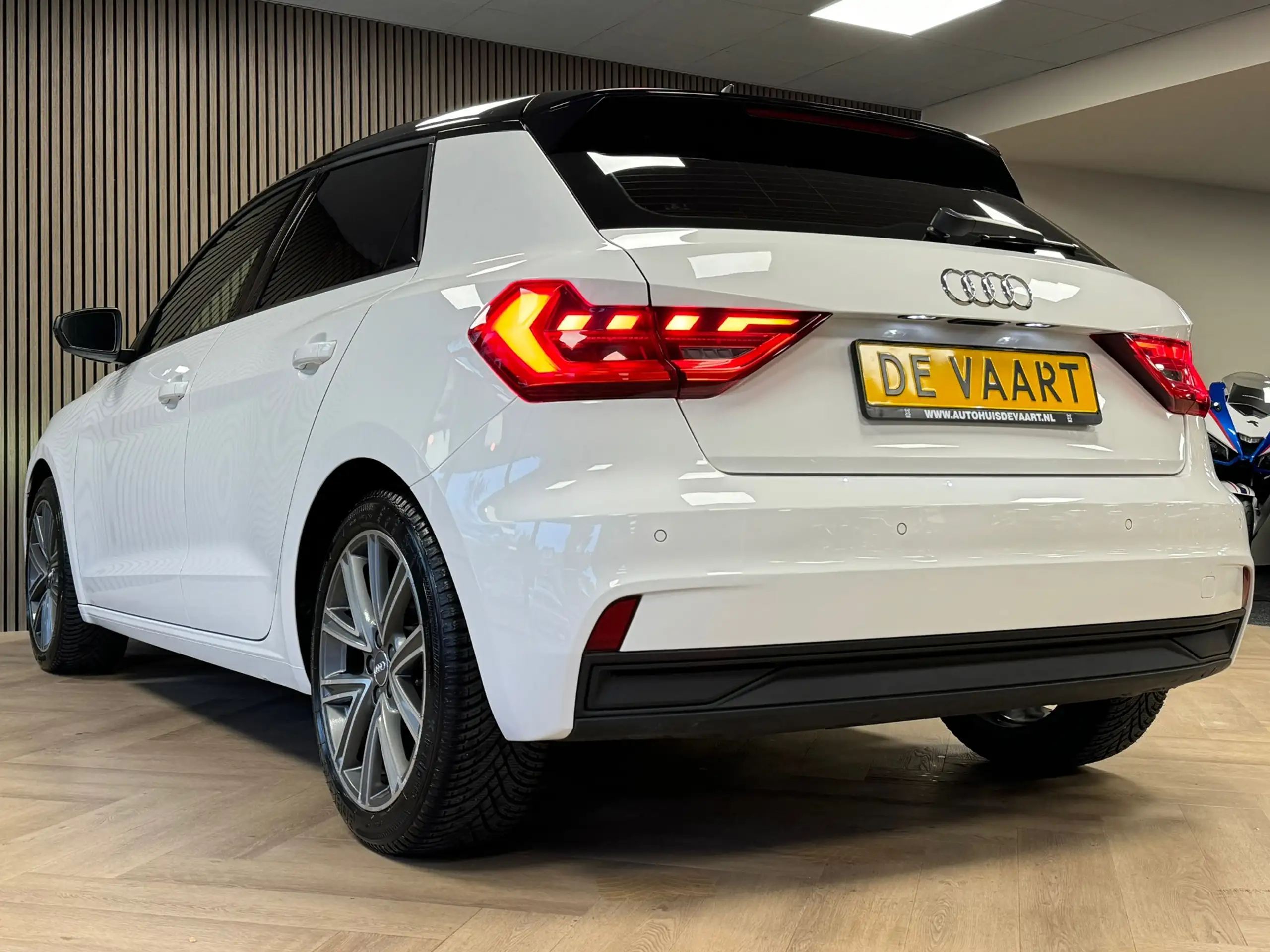 Audi - A1