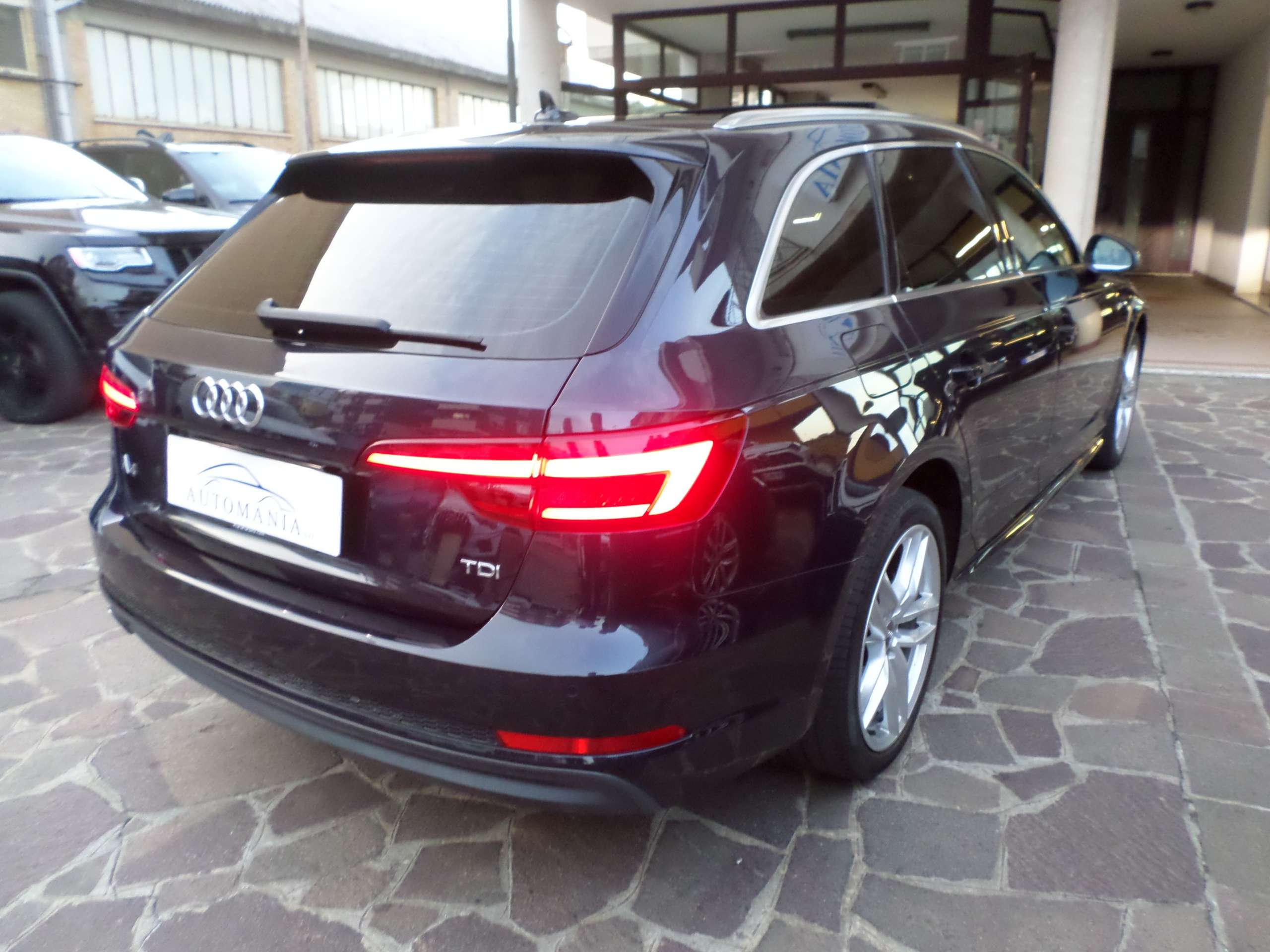 Audi - A4