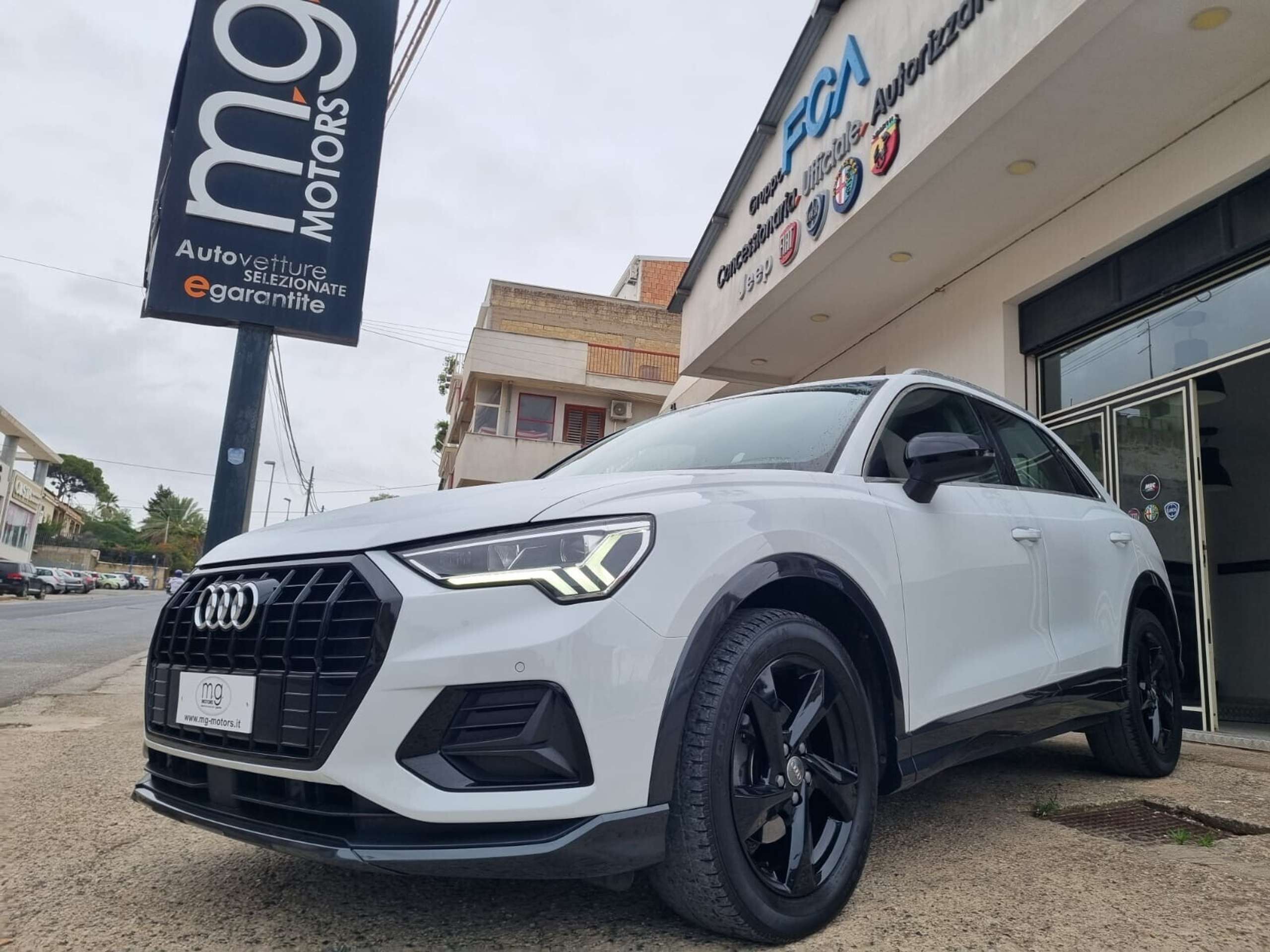 Audi - Q3