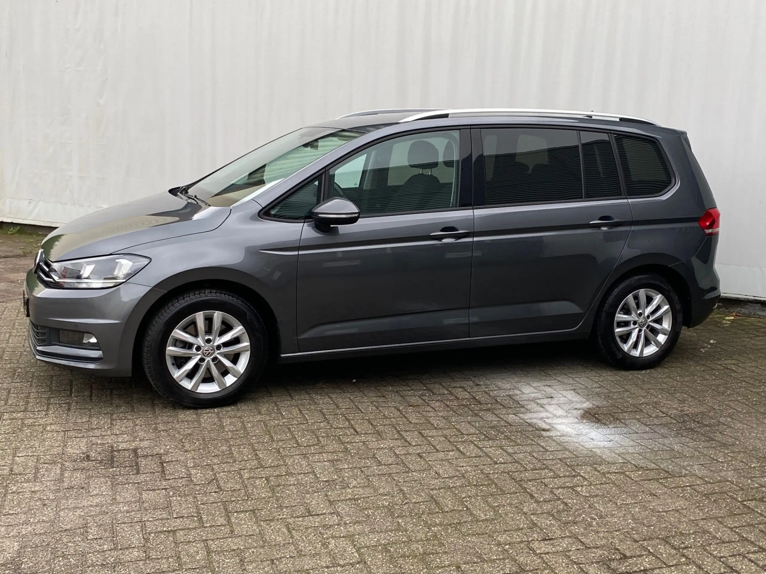 Volkswagen - Touran