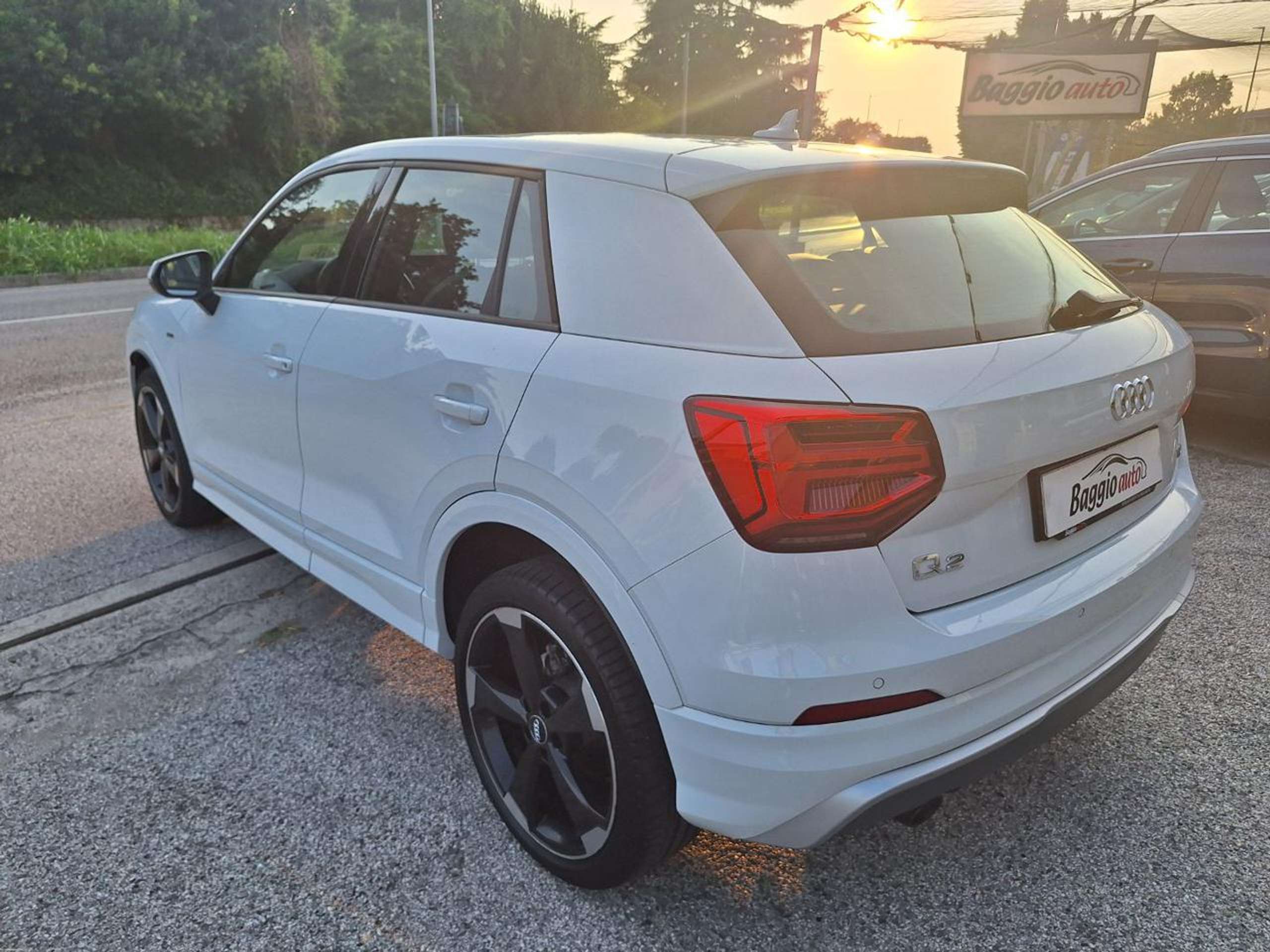 Audi - Q2