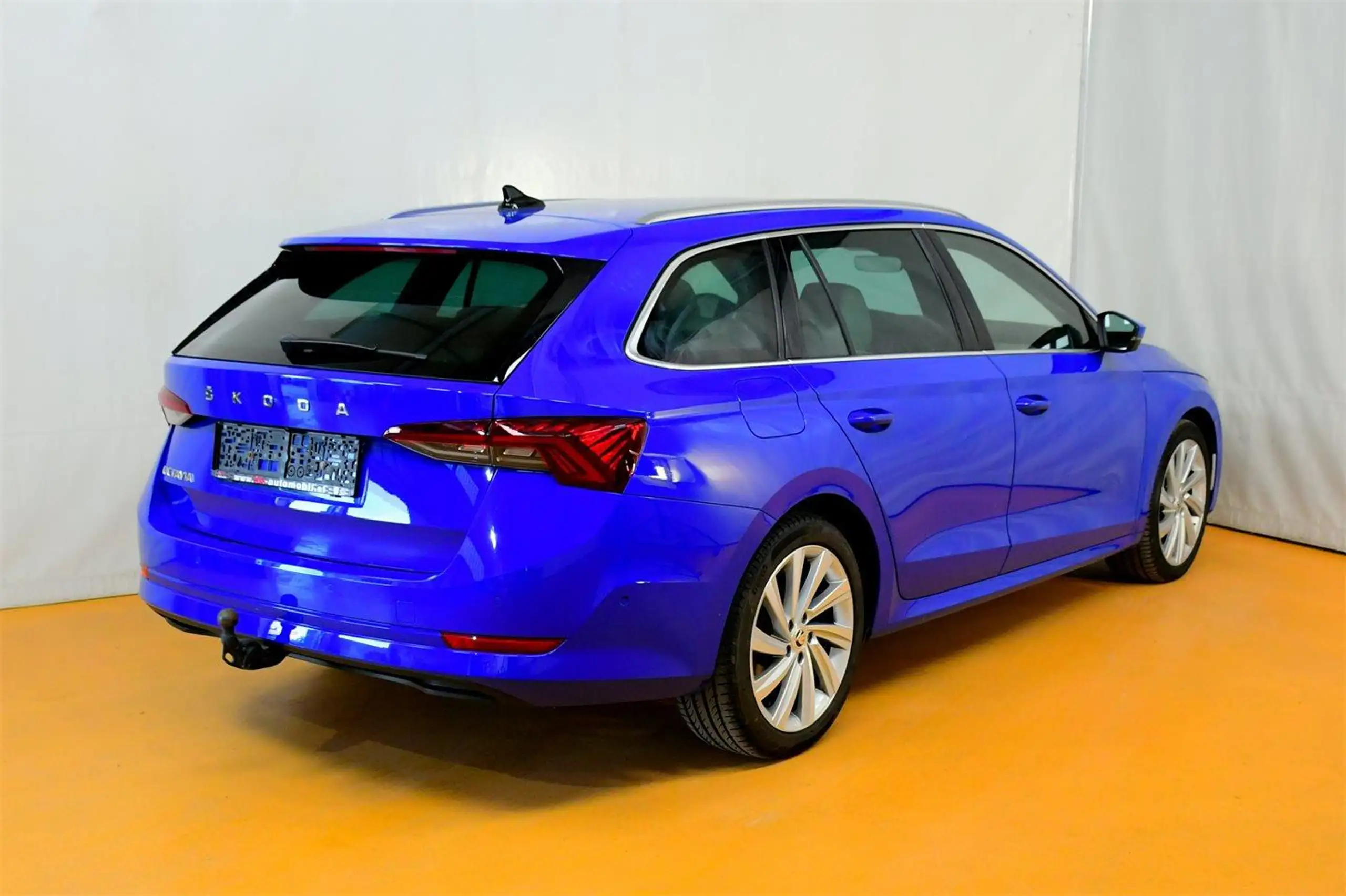 Skoda - Octavia