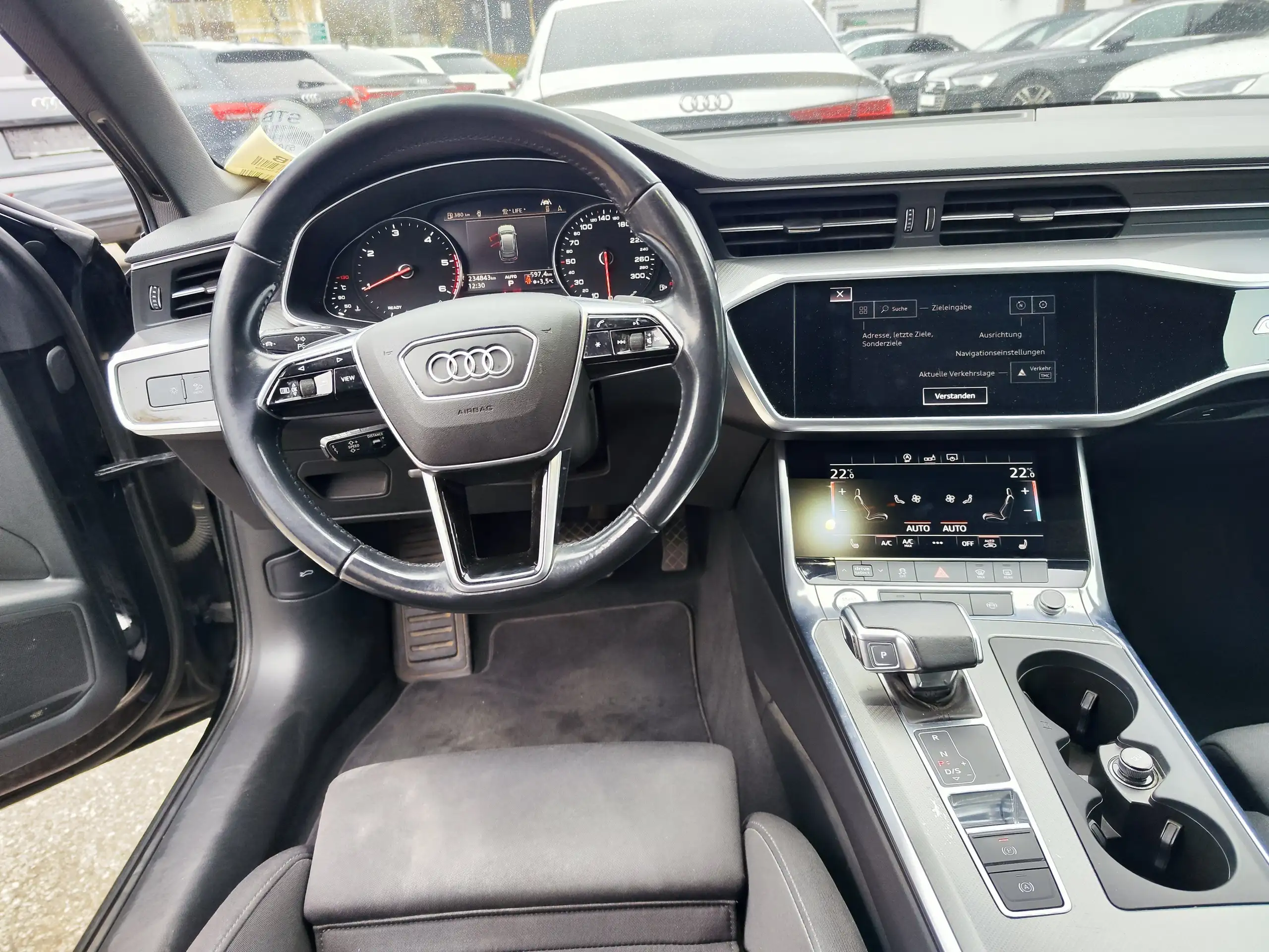 Audi - A6