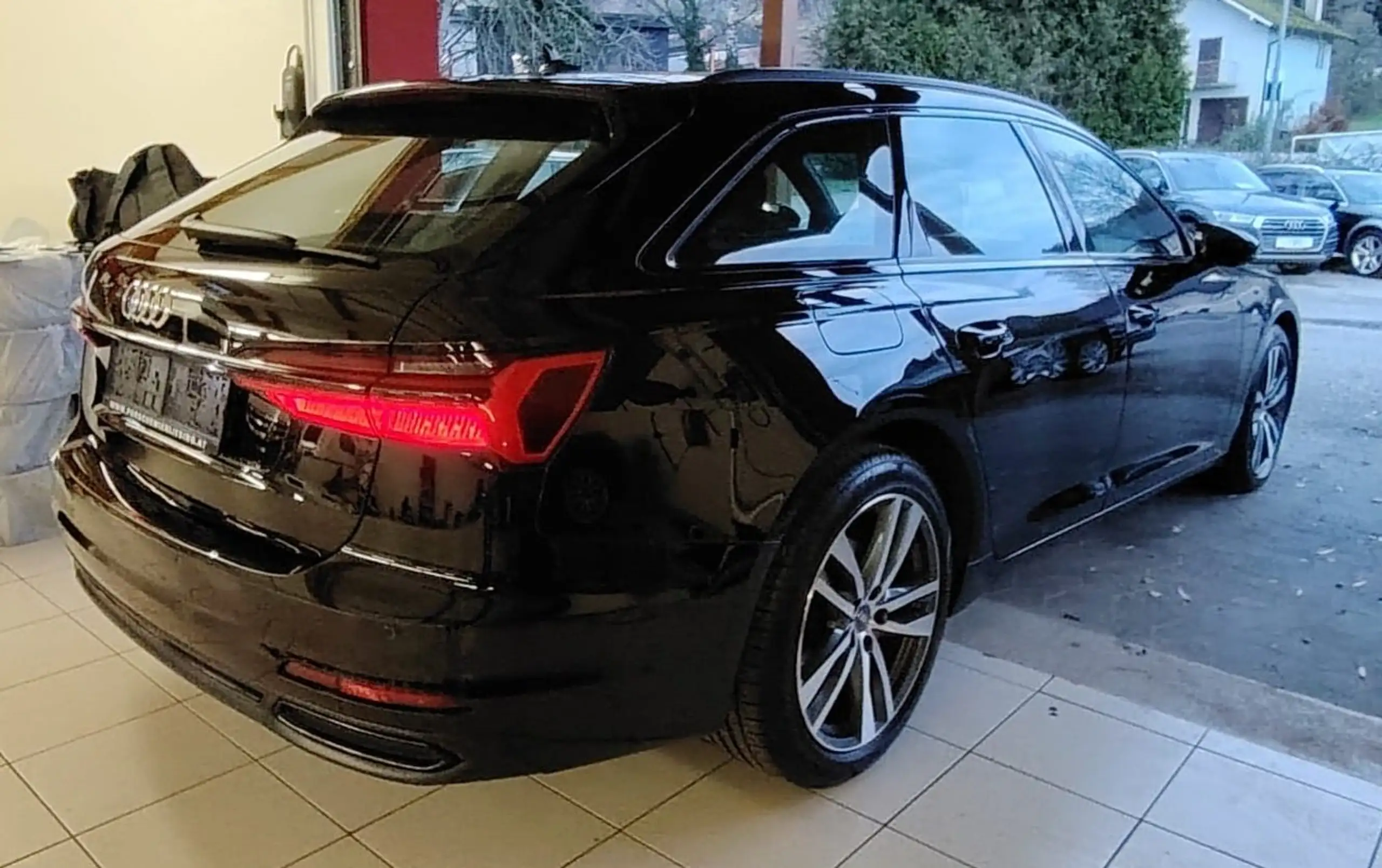 Audi - A6