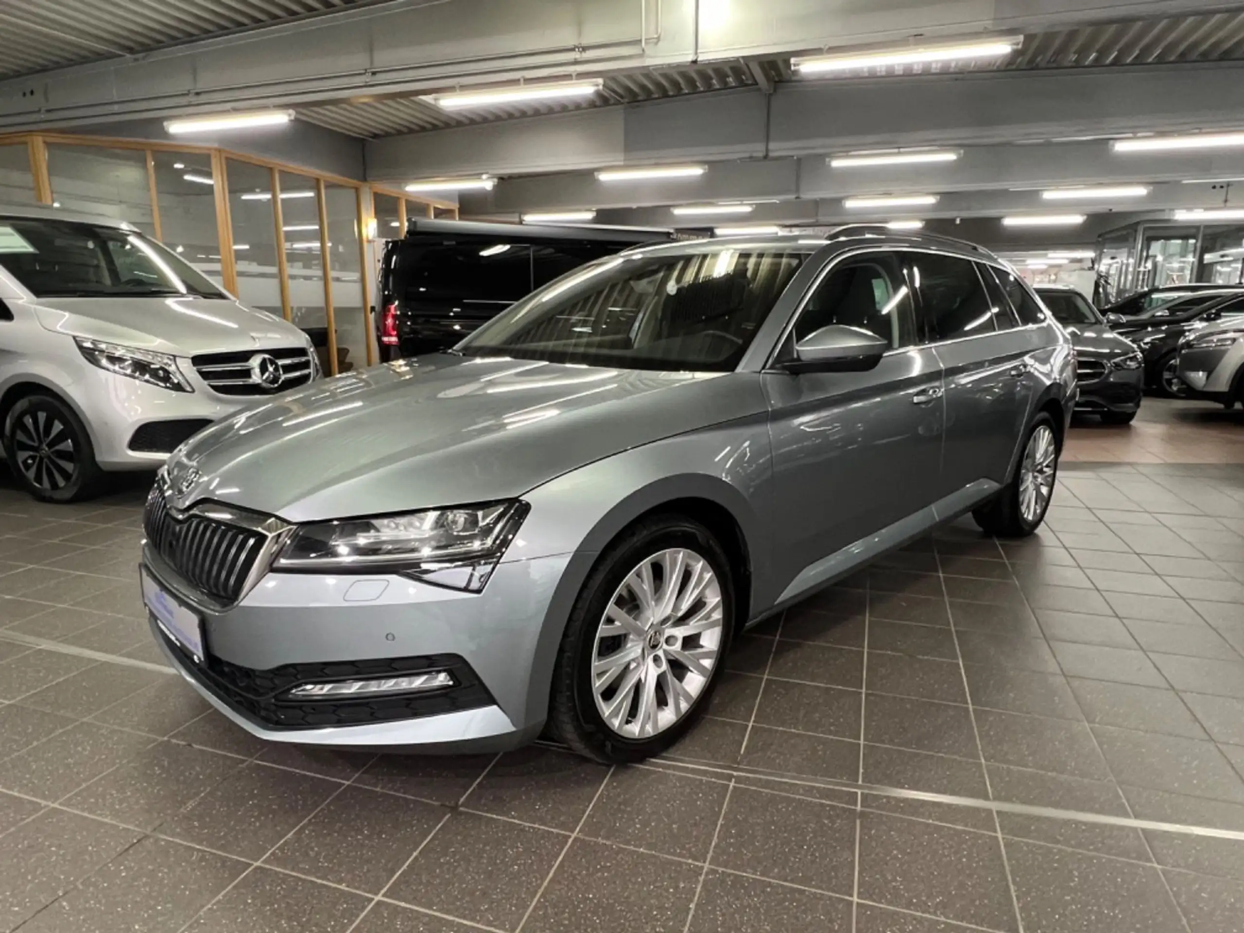 Skoda - Superb