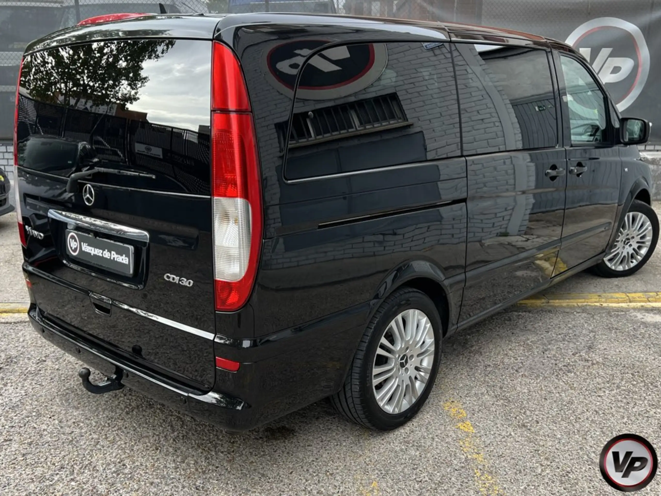 Mercedes-Benz - Viano