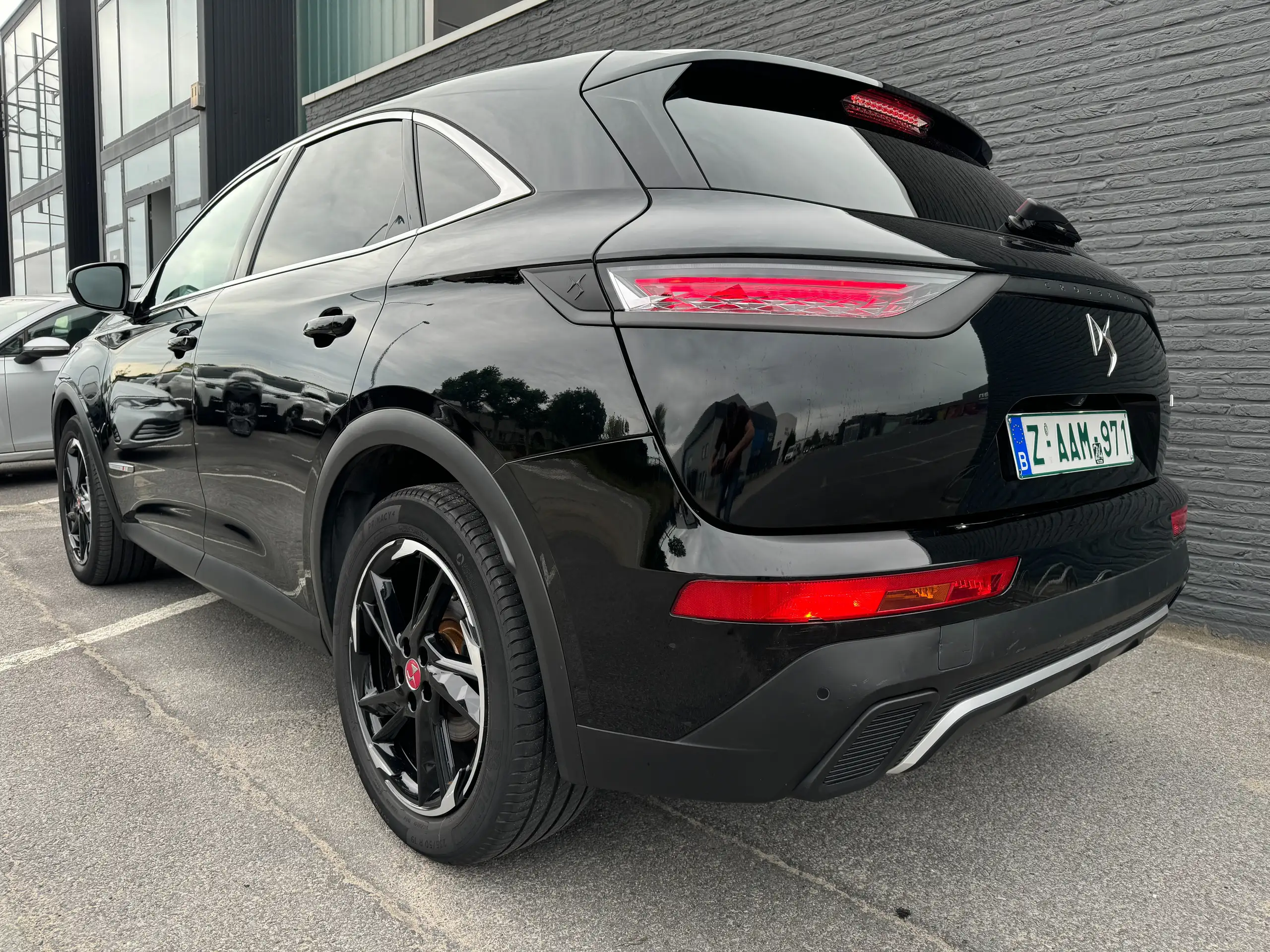 DS Automobiles - DS 7 Crossback