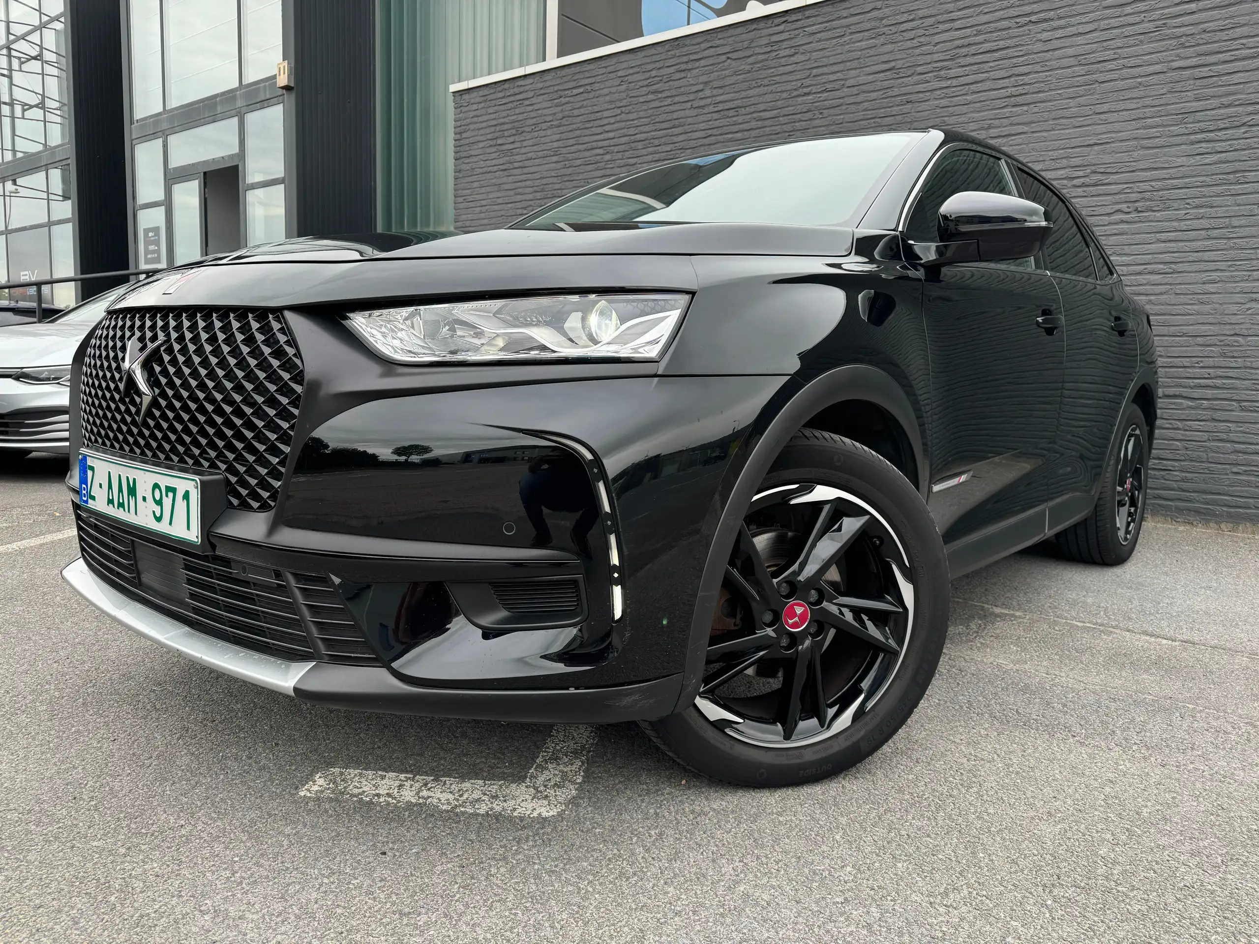 DS Automobiles - DS 7 Crossback