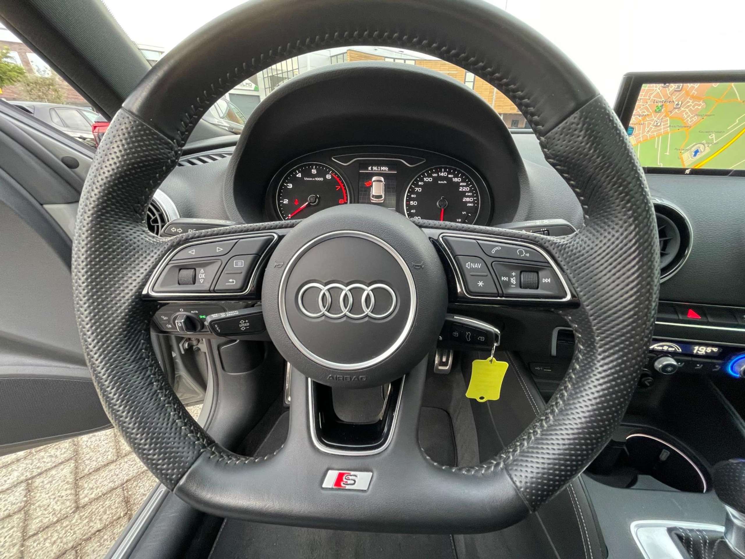 Audi - A3