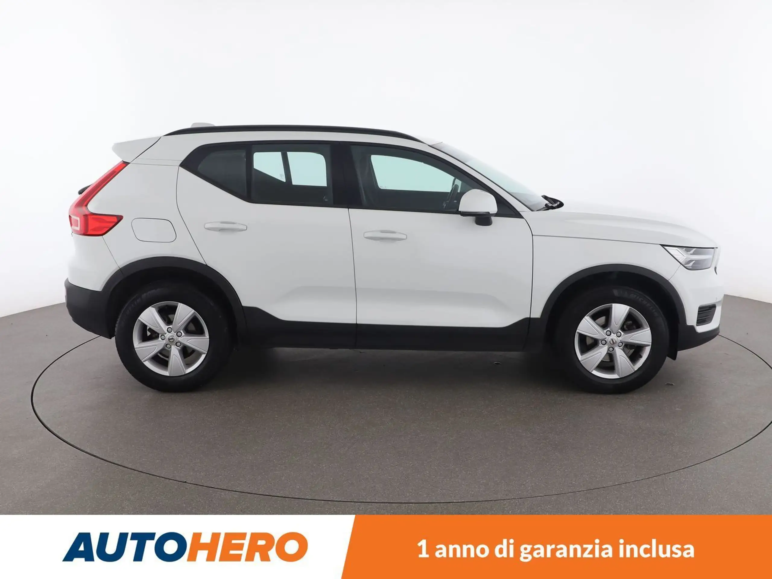 Volvo - XC40