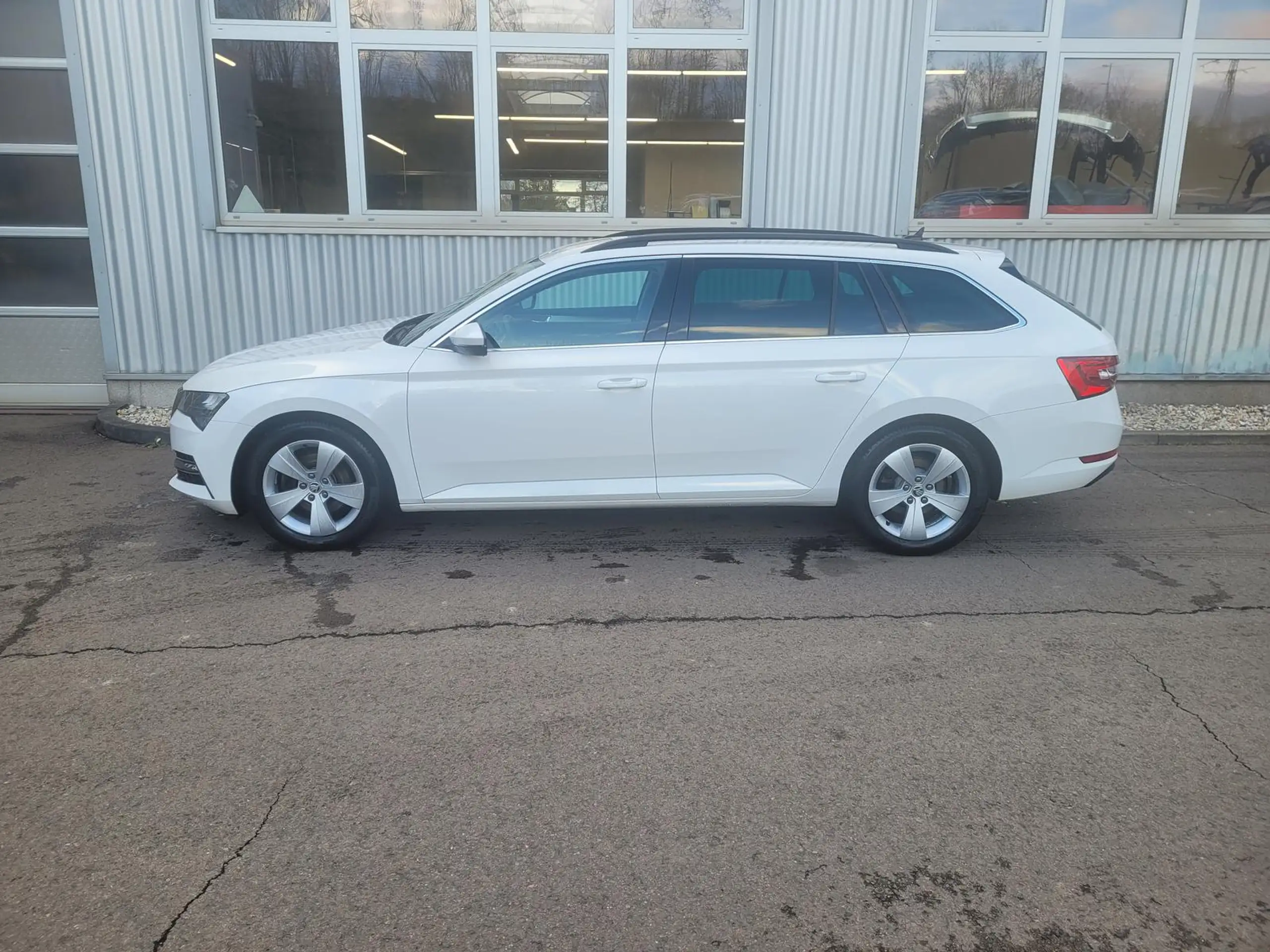 Skoda - Superb