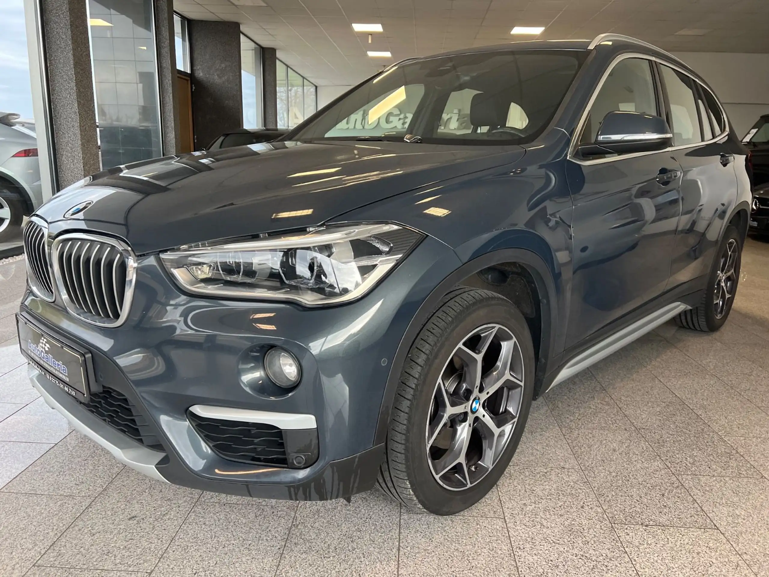 BMW - X1