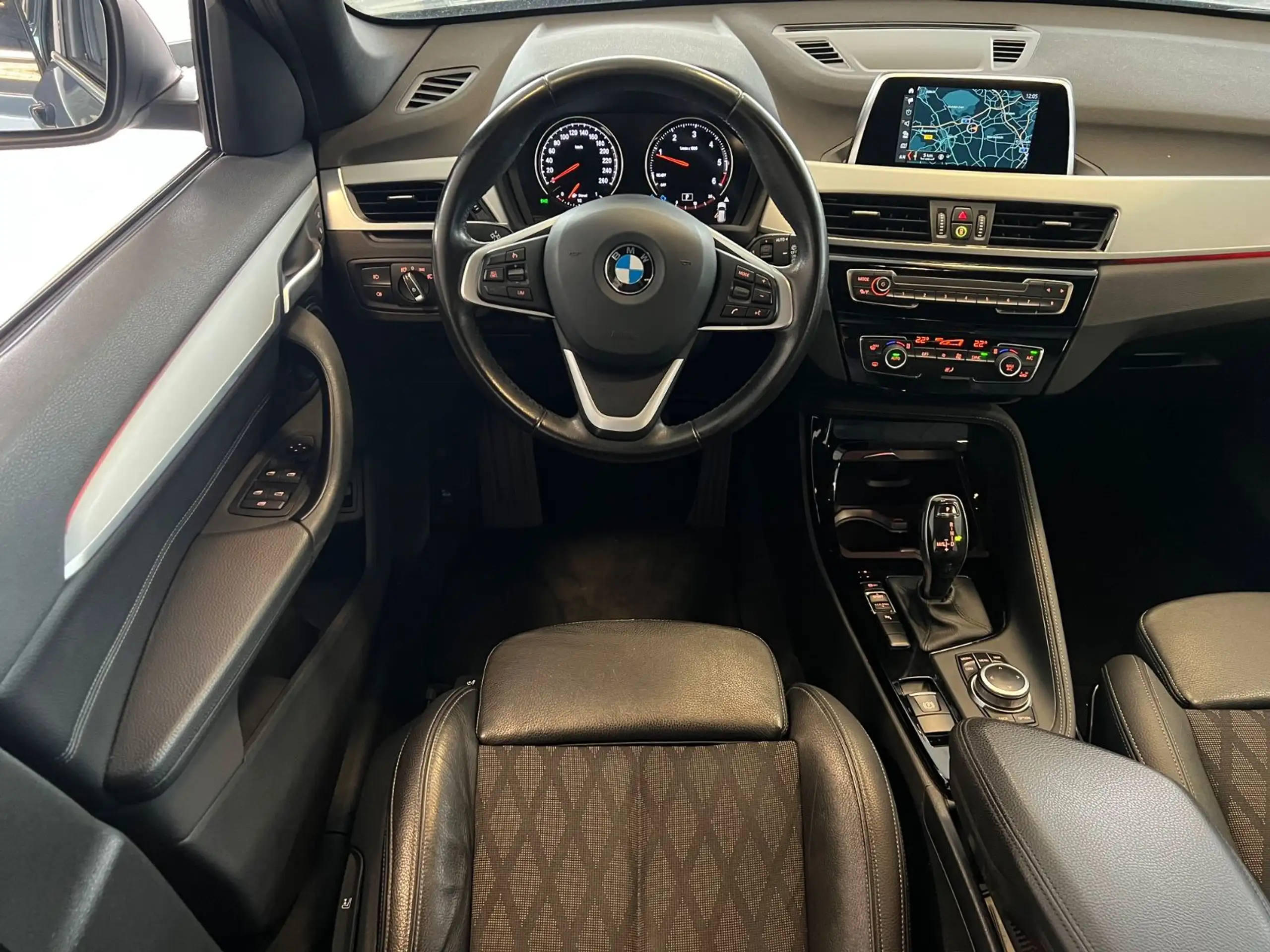 BMW - X1