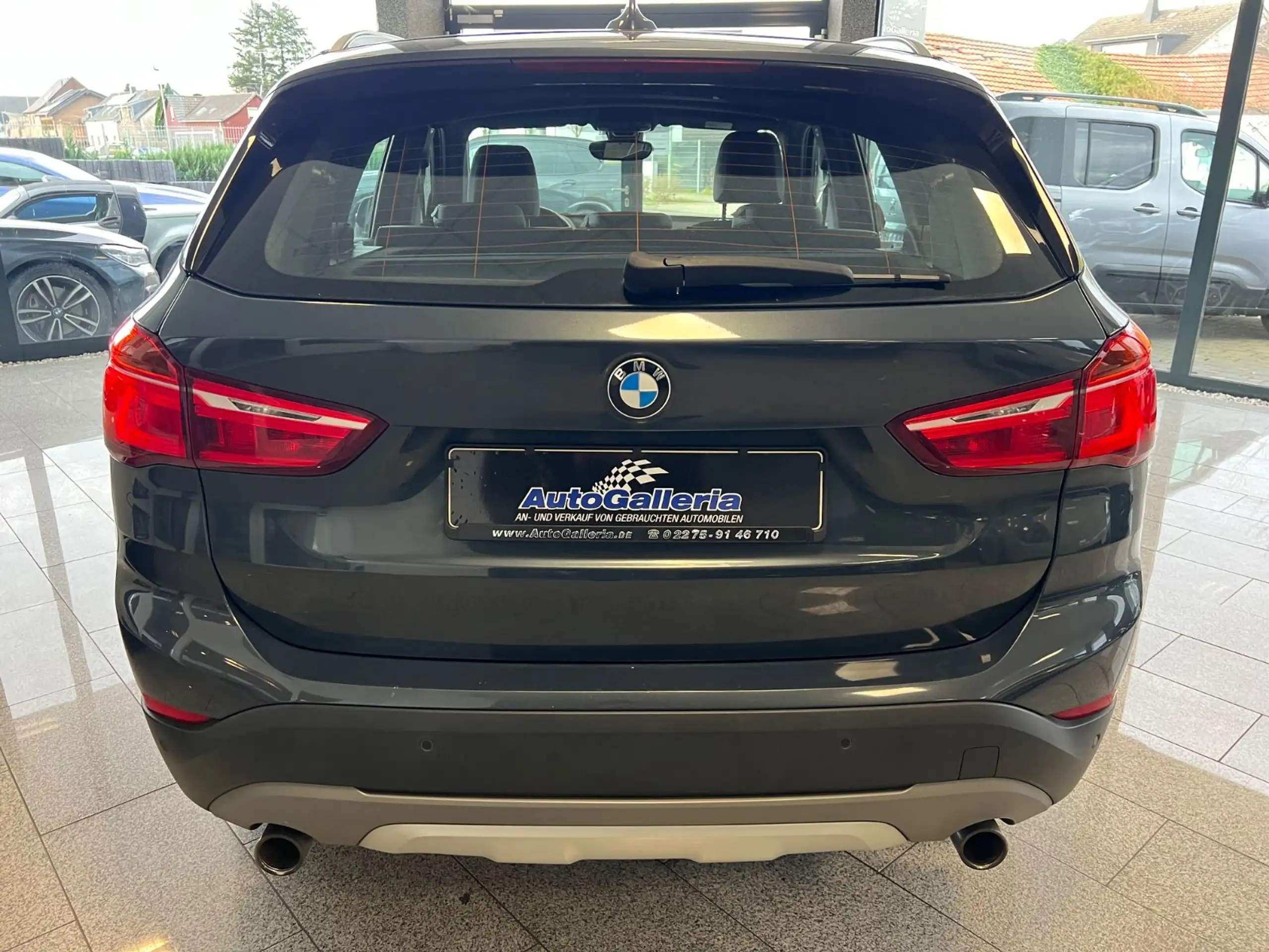 BMW - X1