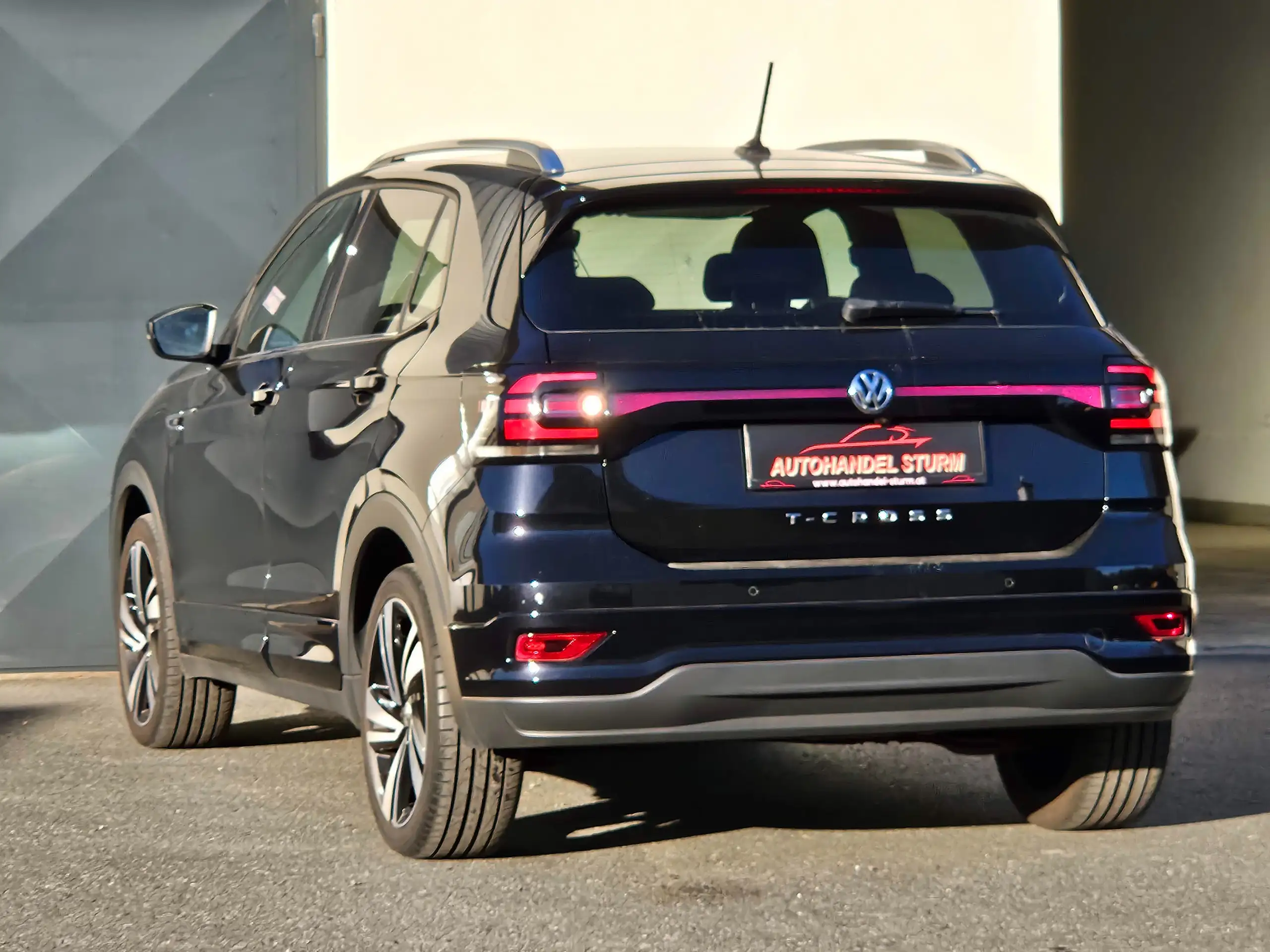 Volkswagen - T-Cross