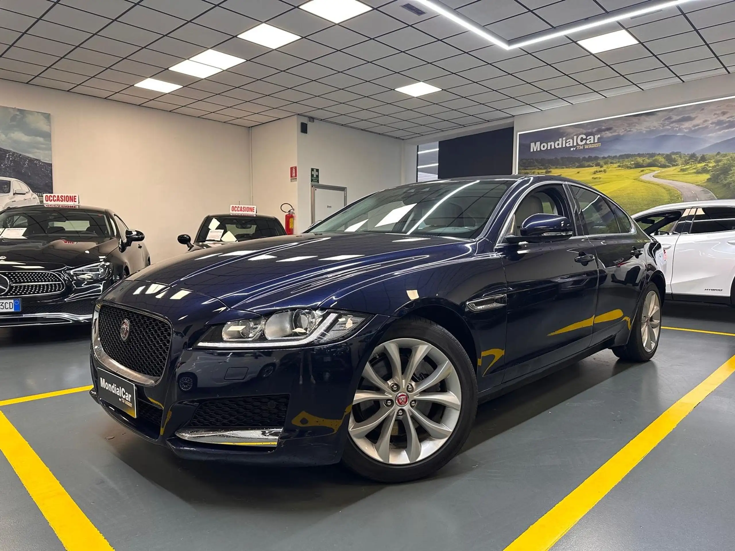 Jaguar XF 2021