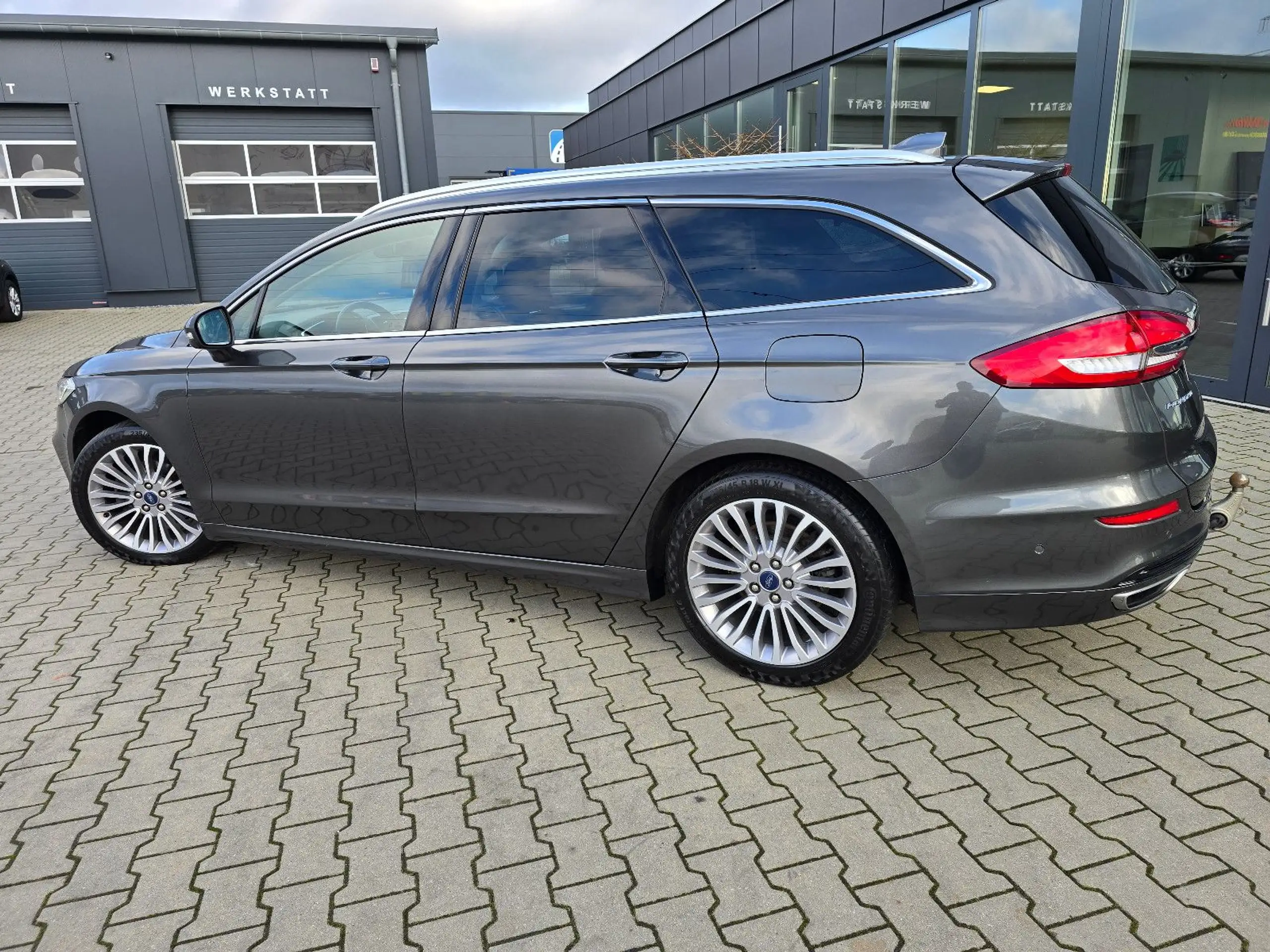 Ford - Mondeo