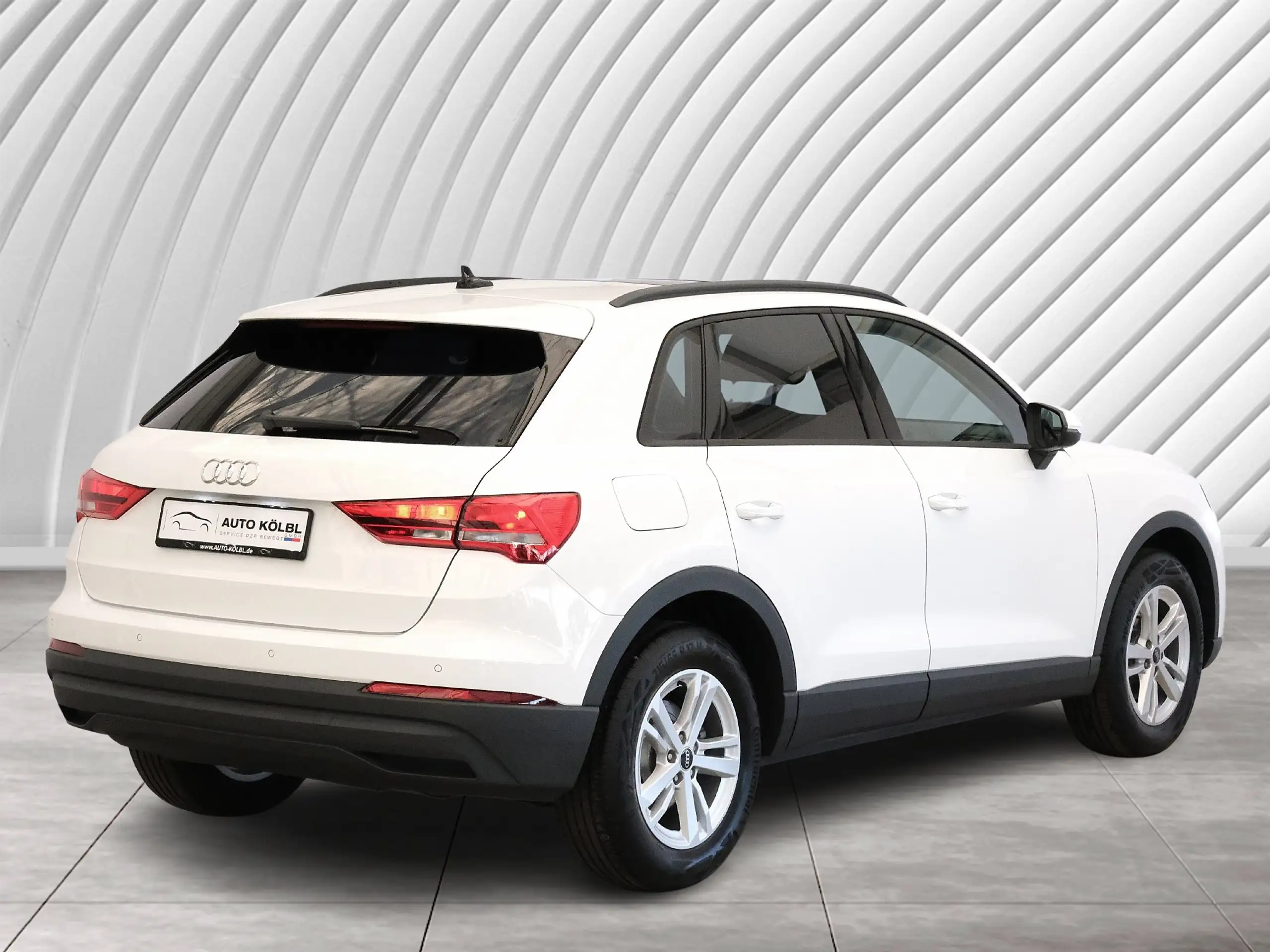 Audi - Q3