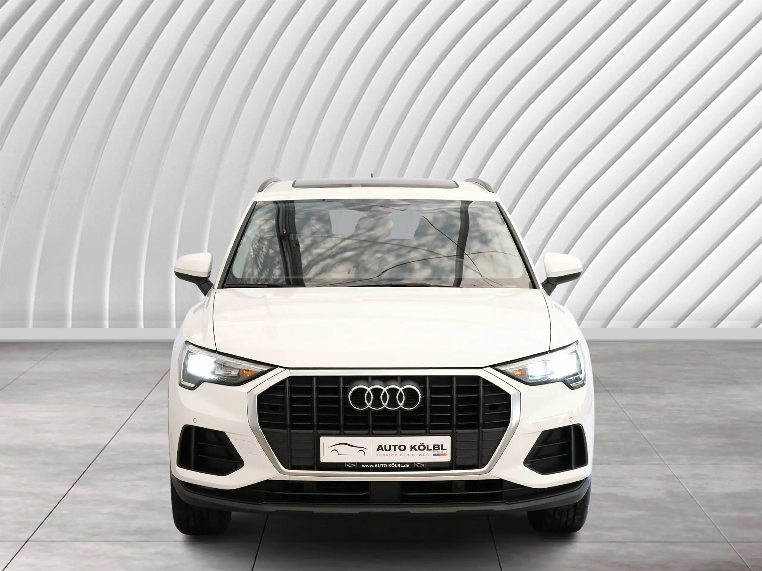 Audi - Q3