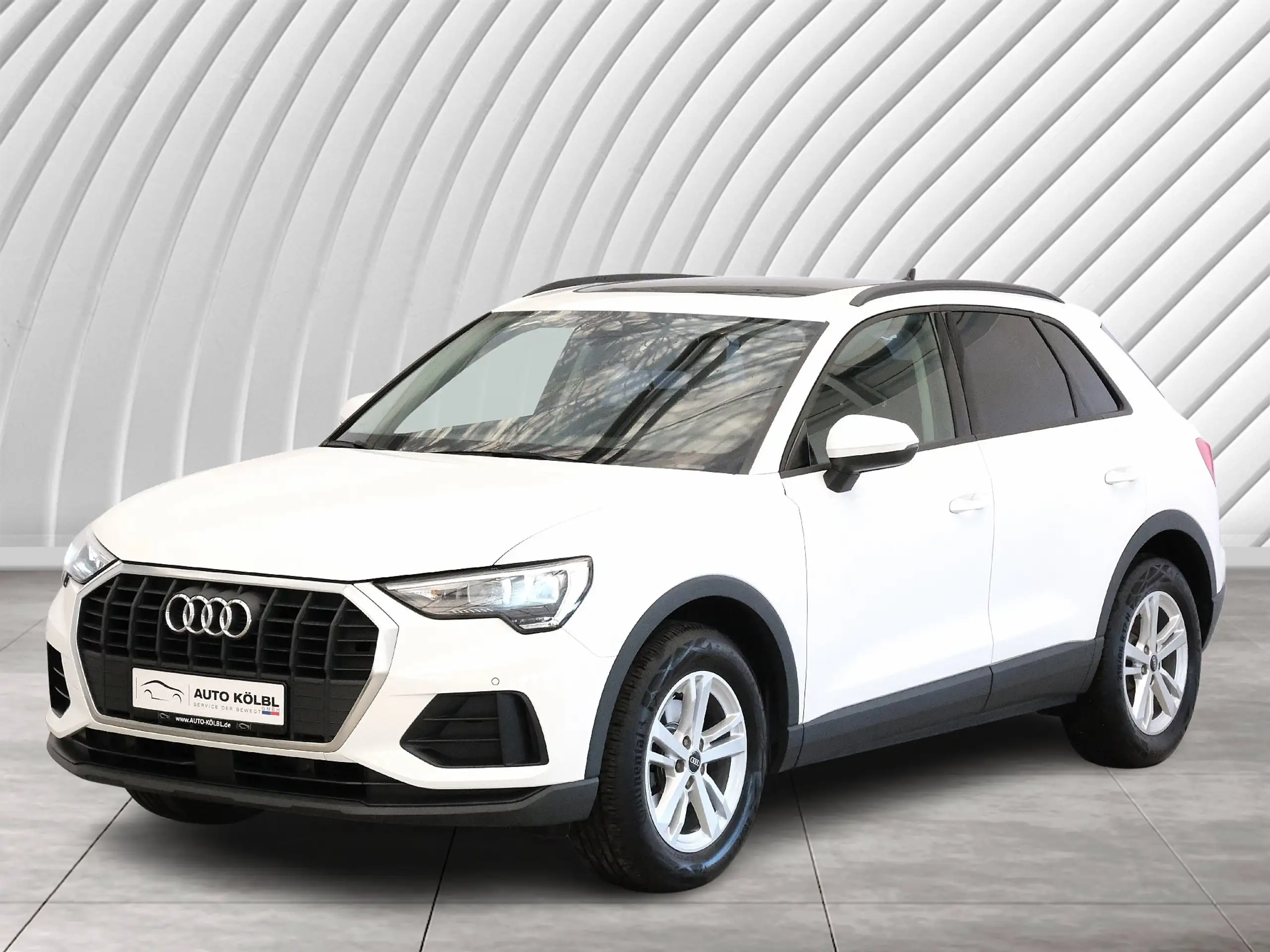 Audi - Q3